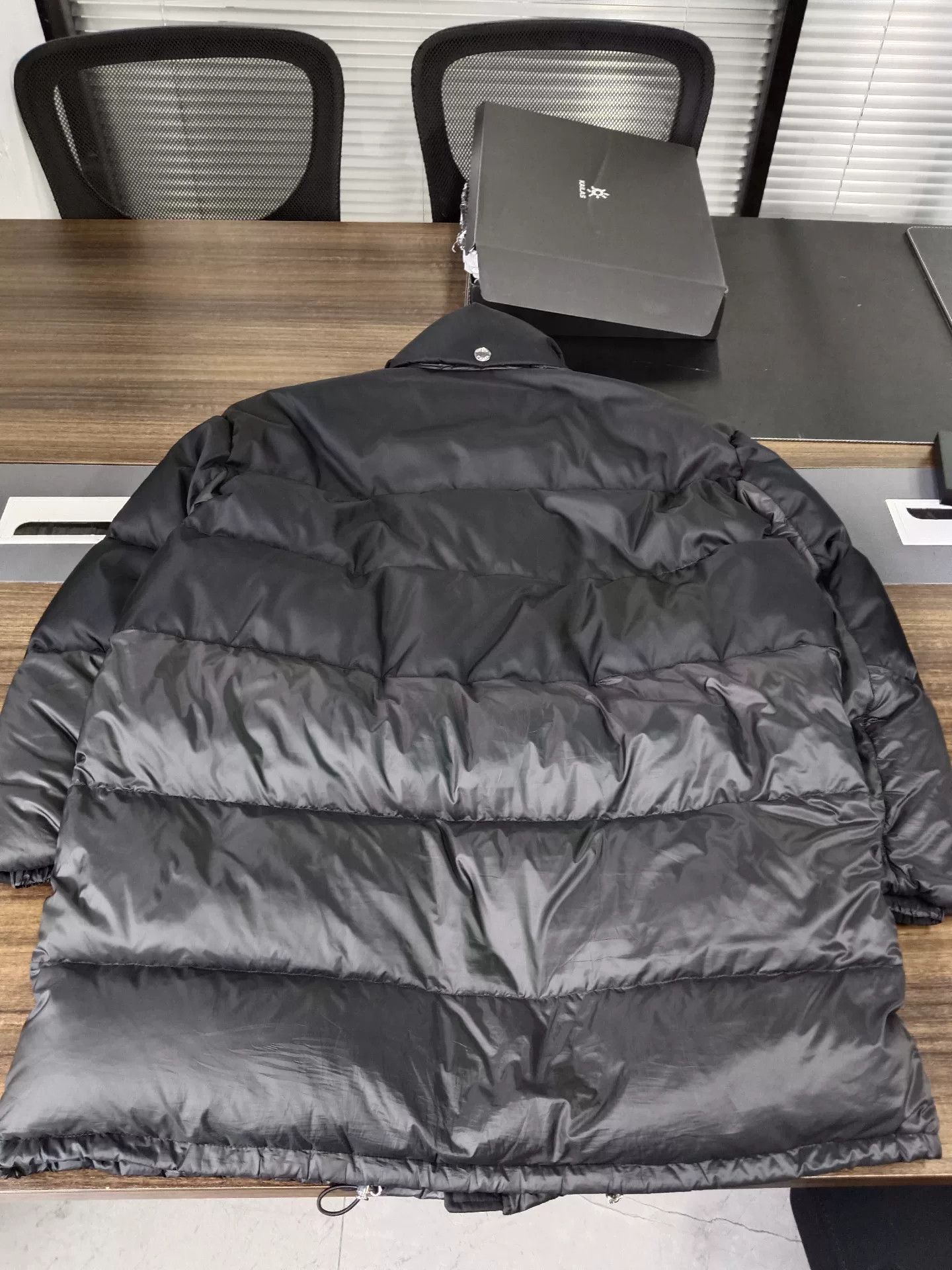 Prada Prada Classic Triangle Logo Down Jacket L Size US L / EU 52-54 / 3 - 6 Thumbnail