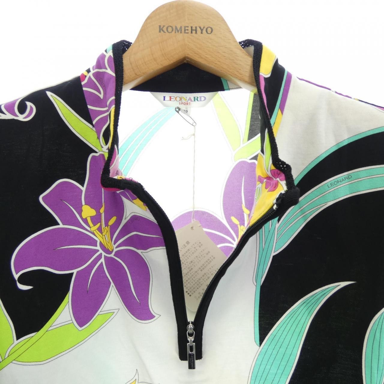 Other Leonard Leonard Sport Floral Top Textile Tops 0578605 DUTY FREE for USA Size ONE SIZE - 5 Thumbnail