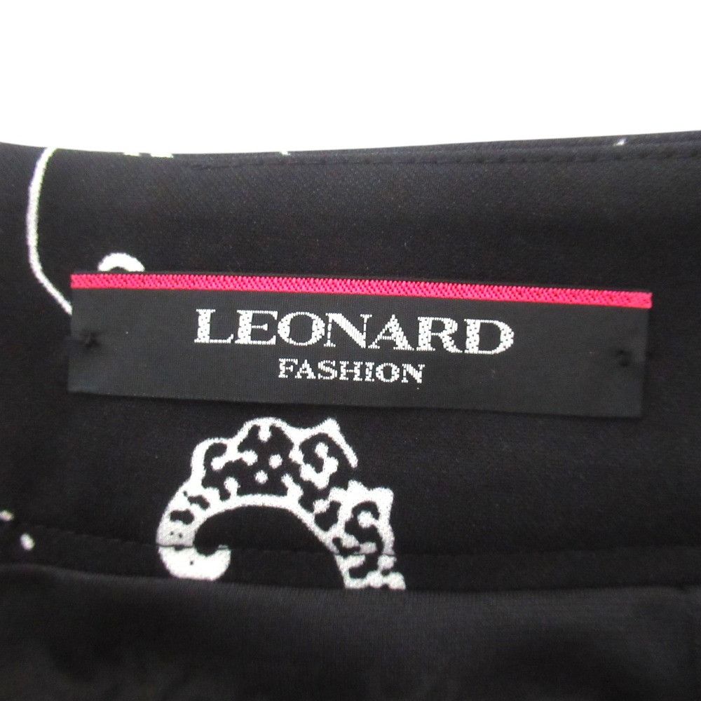Other Leonard Leonard Fashion Floral Print Skirt Others Skirts DUTY FREE for USA Size ONE SIZE - 3 Thumbnail