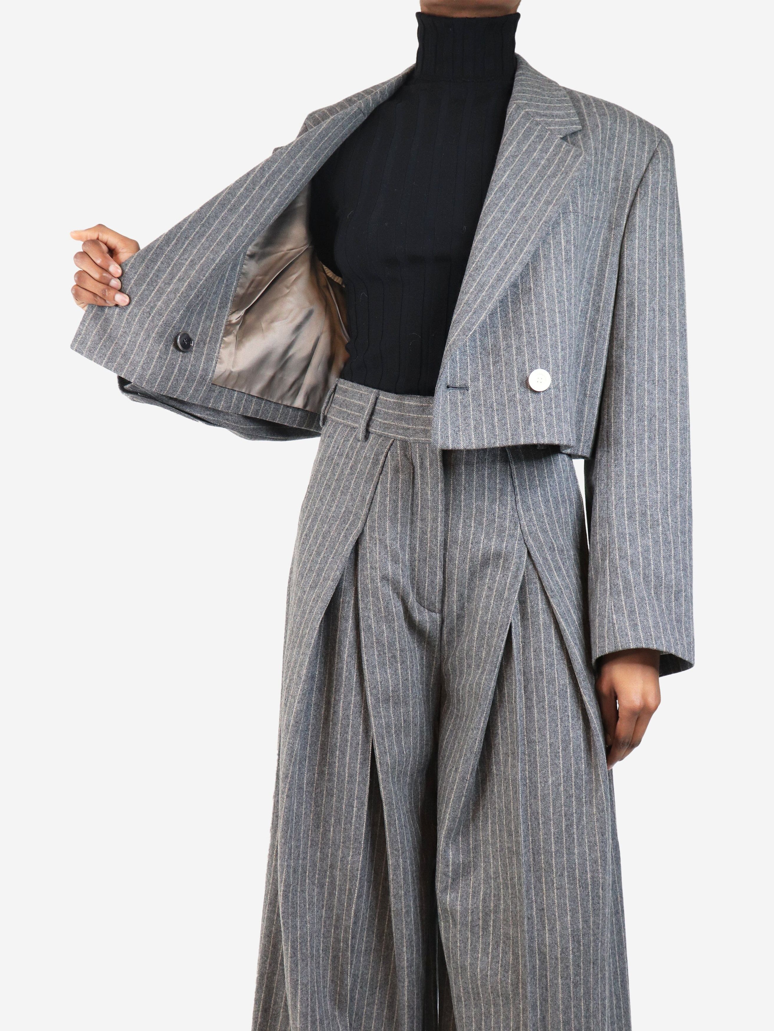 Acne Studios Grey cropped pinstripe blazer - UK 8 Size S / US 4 / IT 40 - 2 Thumbnail