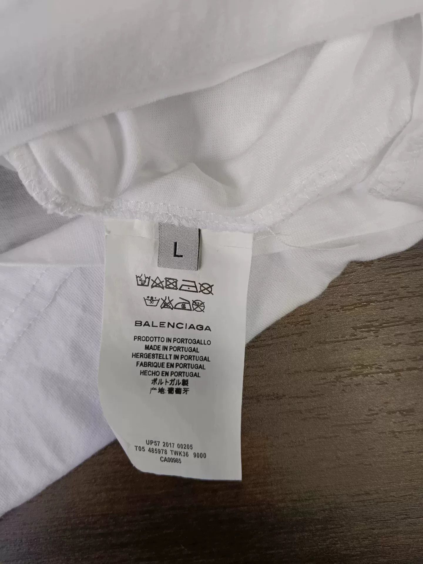 Balenciaga Balenciaga Logo T-Shirt L Size US L / EU 52-54 / 3 - 5 Thumbnail