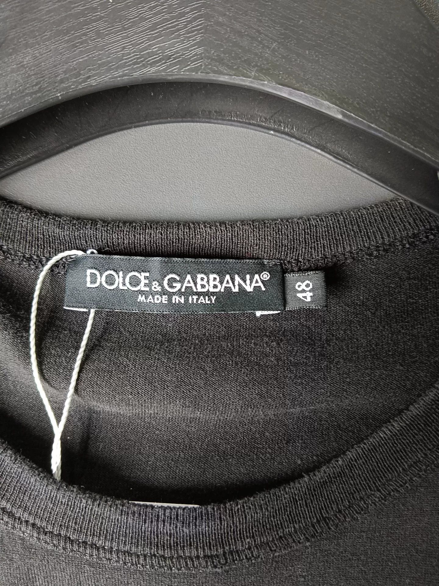 Dolce & Gabbana Dolce & Gabbana Metal Logo Plate T-Shirt Size 48 Size US M / EU 48-50 / 2 - 4 Thumbnail