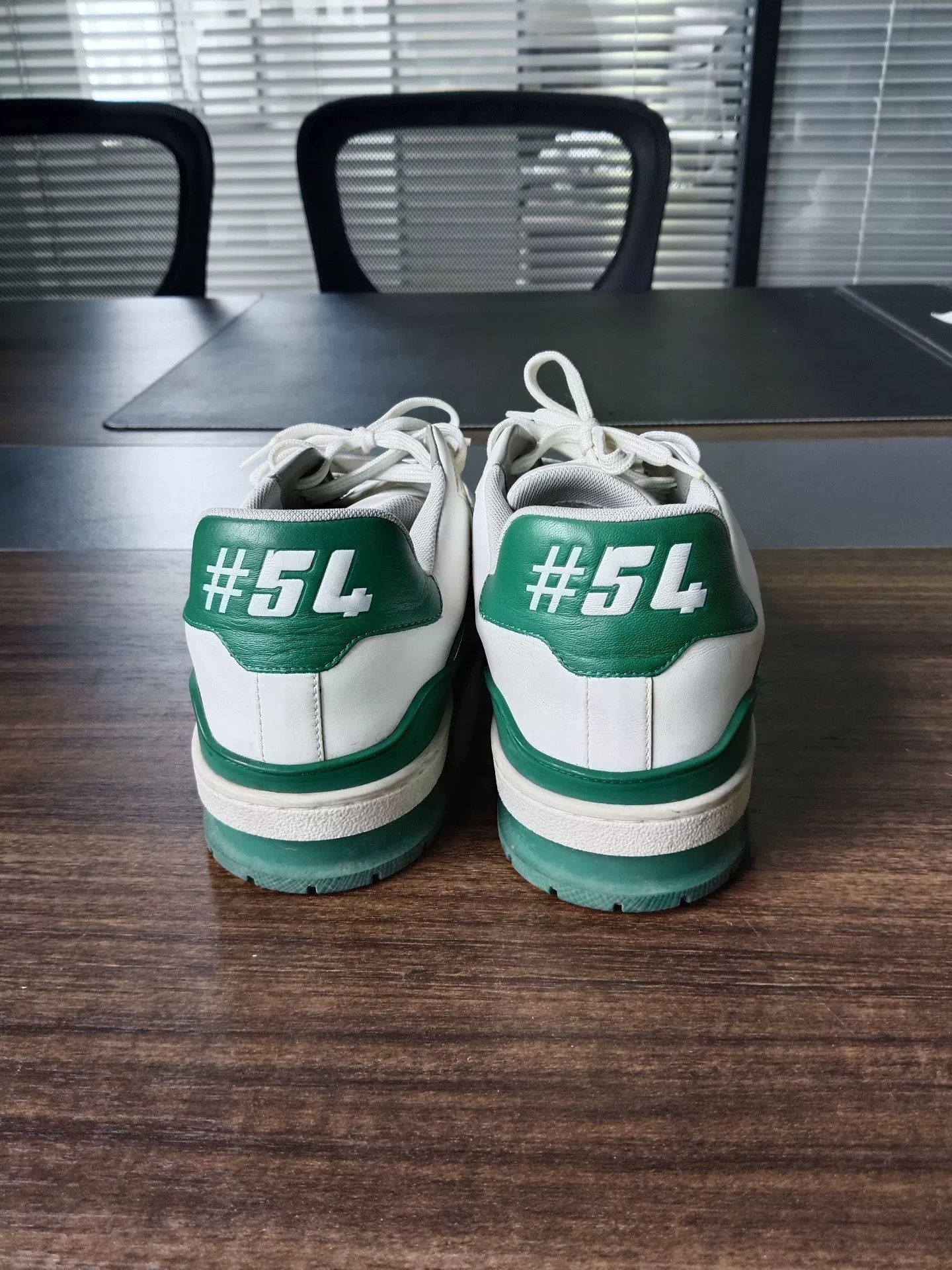 Louis Vuitton Louis Vuitton White Green Trainer Sneakers Size 7 Size US 8 / EU 41 - 5 Thumbnail