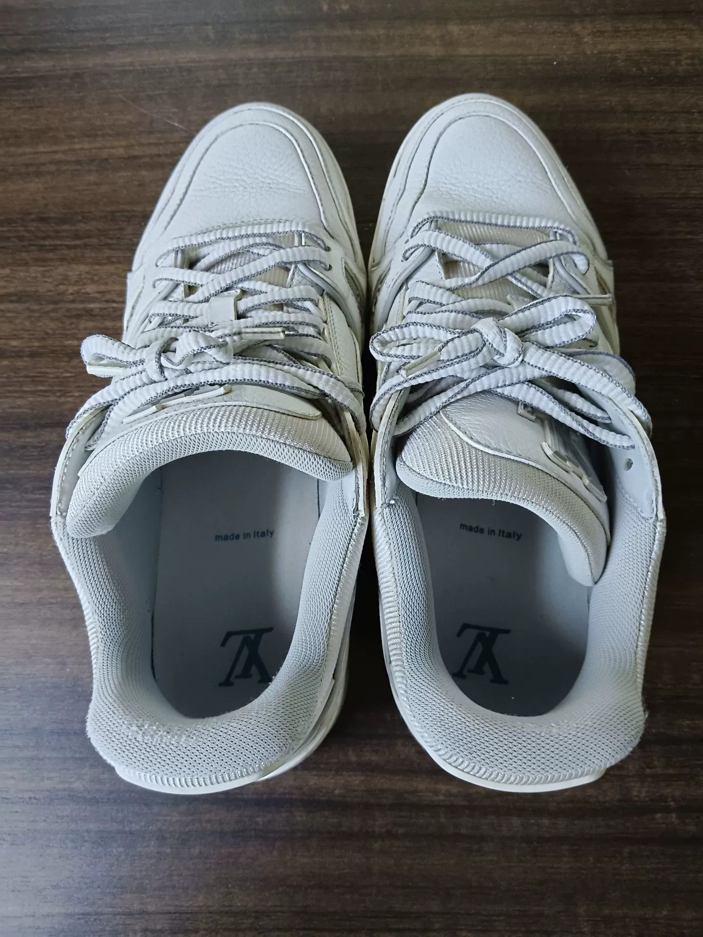 Louis Vuitton Louis Vuitton White Cement Trainer Sneakers EU 41 Size US 8 / EU 41 - 7 Thumbnail