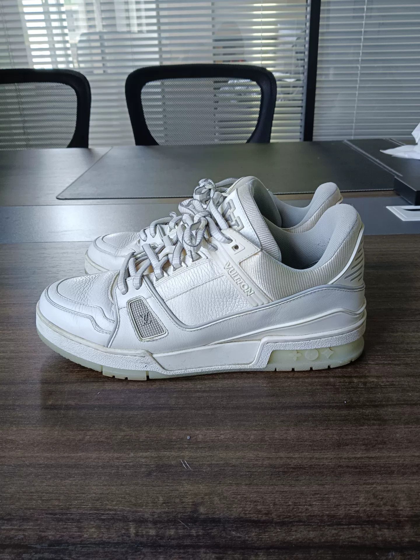 Louis Vuitton Louis Vuitton White Cement Trainer Sneakers EU 41 Size US 8 / EU 41 - 3 Thumbnail