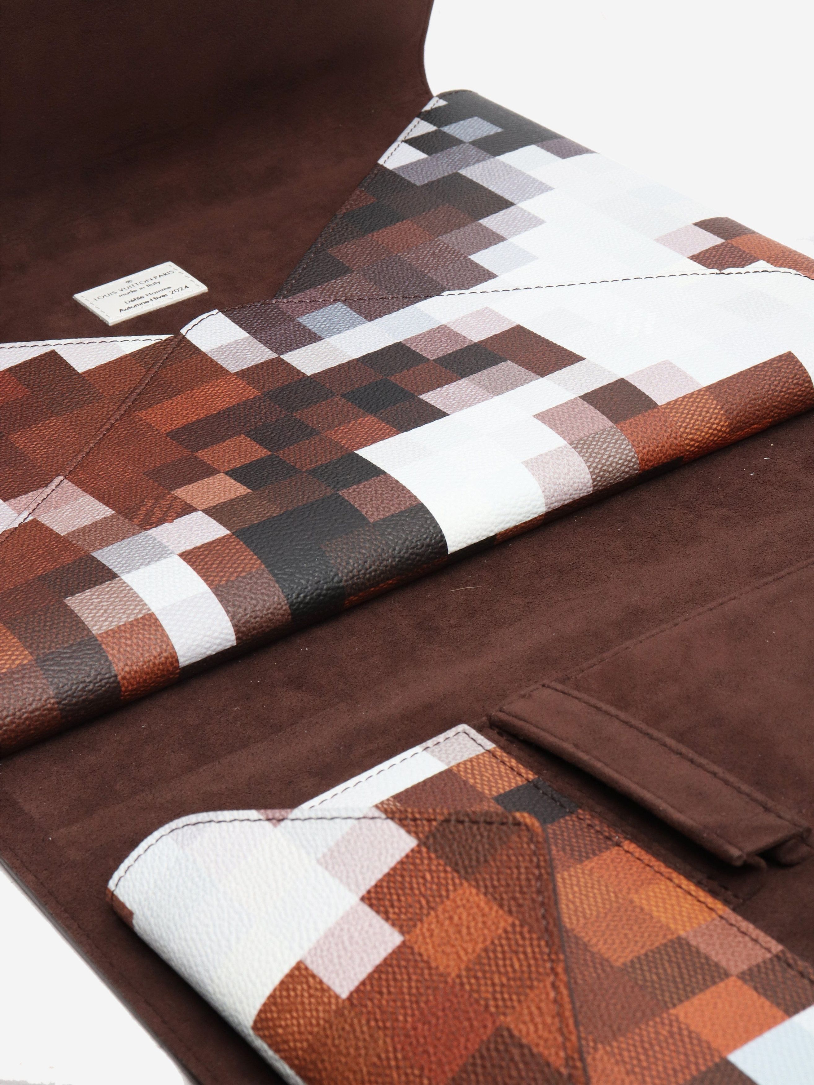Louis Vuitton Brown Mark Folder Cowmooflage Size ONE SIZE - 5 Thumbnail