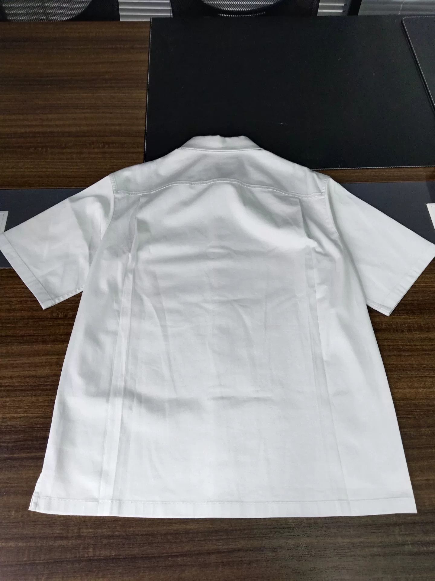 Louis Vuitton Louis Vuitton Flocked Monogram Pocket Shirt L Size US L / EU 52-54 / 3 - 3 Thumbnail