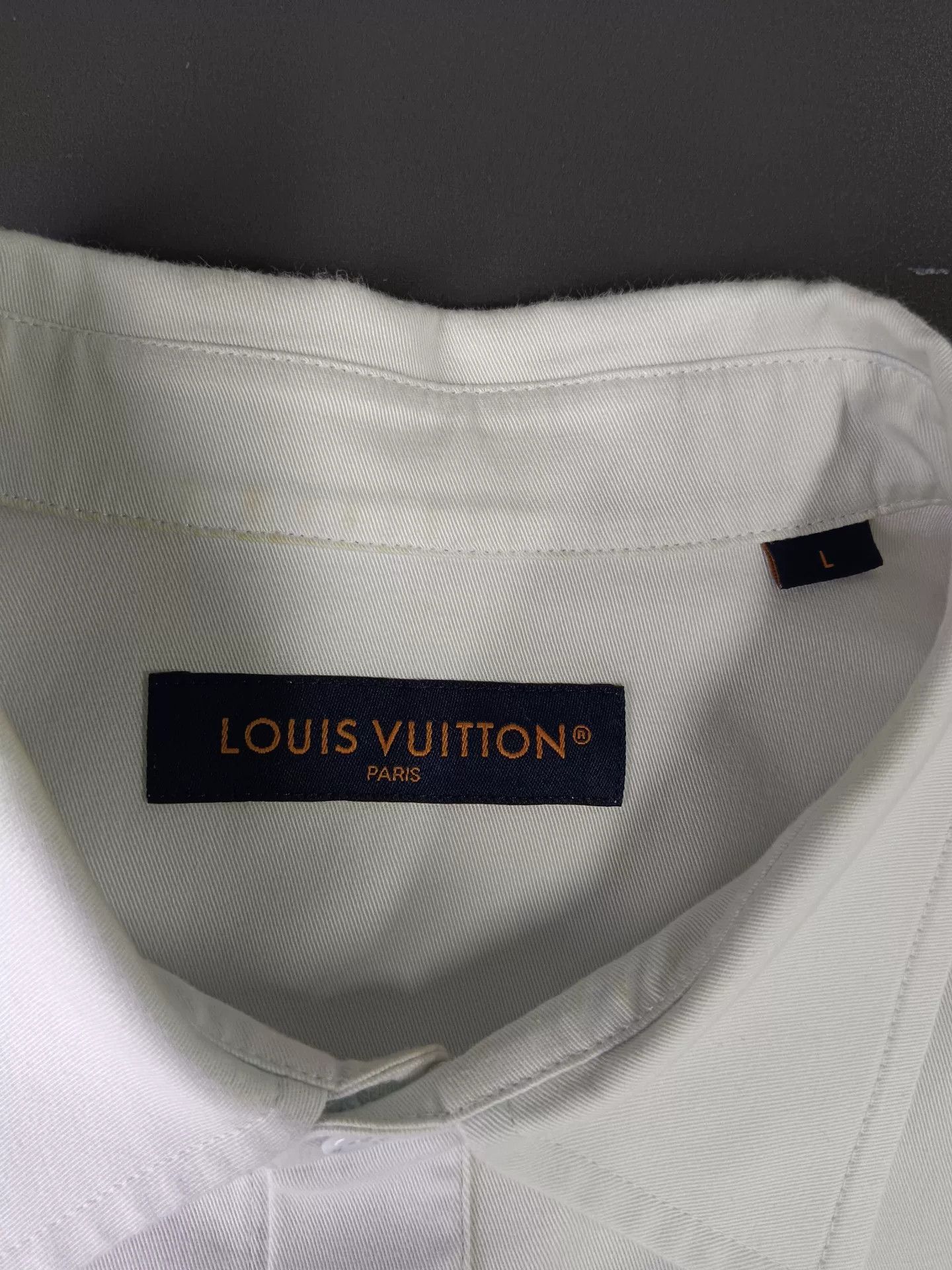 Louis Vuitton Louis Vuitton Flocked Monogram Pocket Shirt L Size US L / EU 52-54 / 3 - 5 Thumbnail