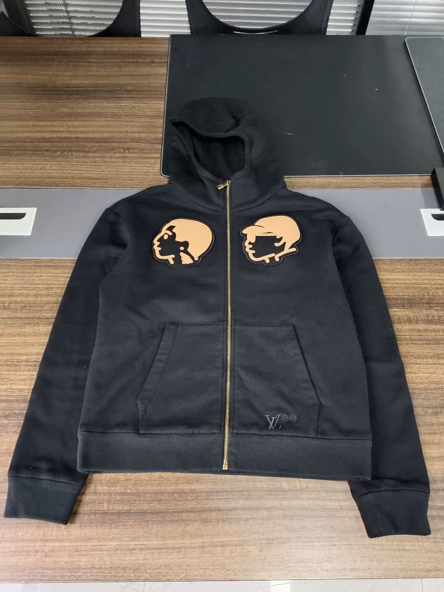 Louis Vuitton Louis Vuitton x Nigo Human Head Zip Hoodie Size M Size US M / EU 48-50 / 2 - 2 Thumbnail
