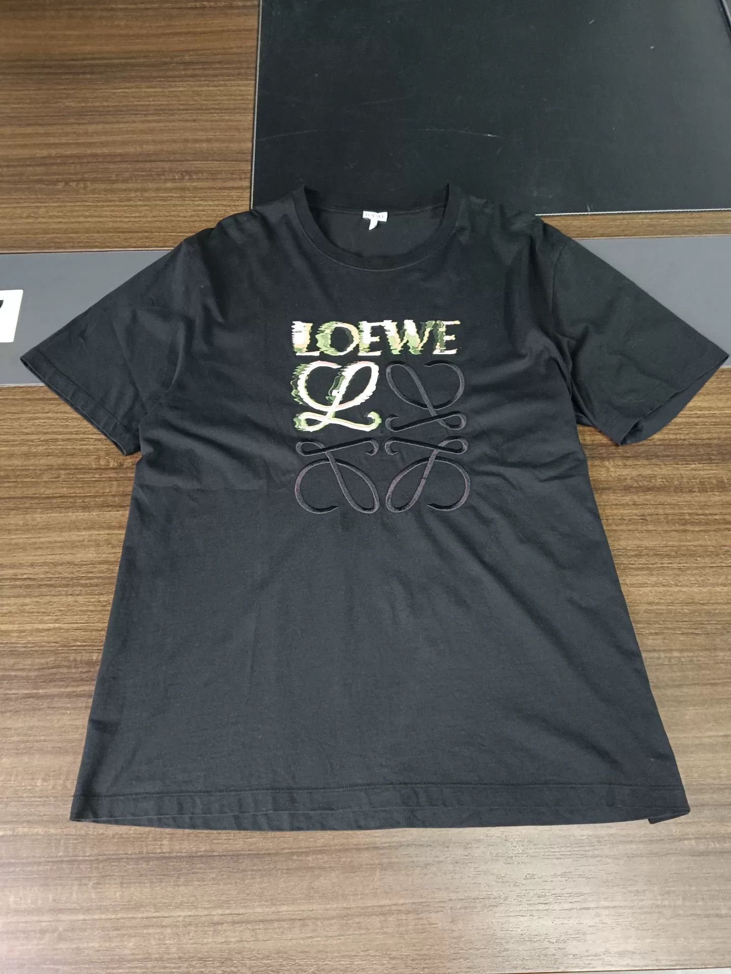 Loewe Loewe Anagram Logo Embroidered T-Shirt XL Size US XL / EU 56 / 4 - 2 Thumbnail