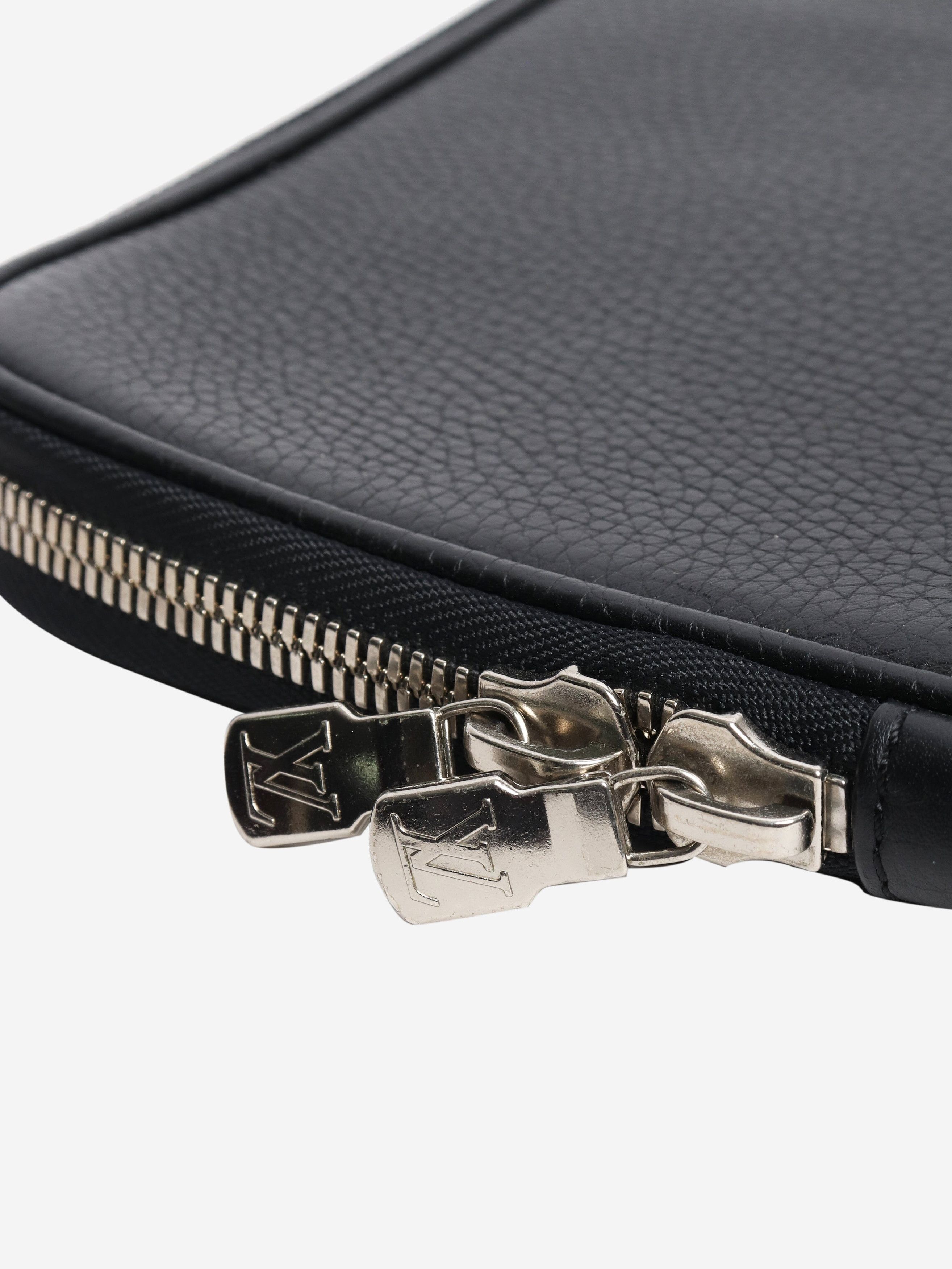 Louis Vuitton Black leather laptop case Size ONE SIZE - 3 Thumbnail