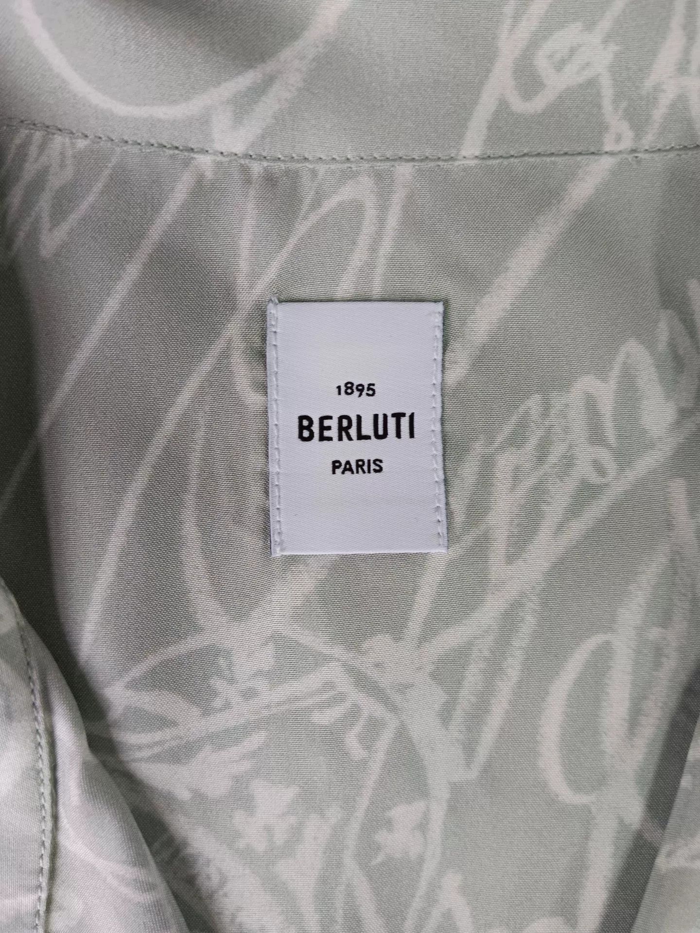 Berluti Berluti Scritto Silk Short Sleeve Shirt M Size US M / EU 48-50 / 2 - 4 Thumbnail