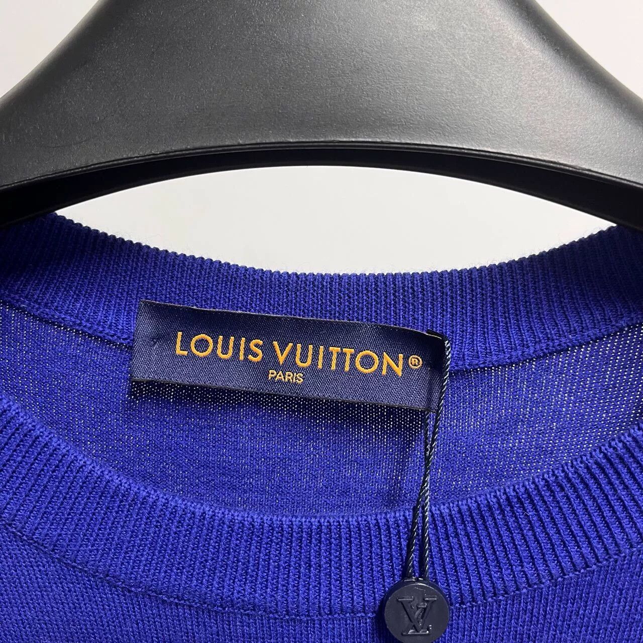 Louis Vuitton Louis Vuitton Graphic Knit T-Shirt Size M Size US M / EU 48-50 / 2 - 3 Thumbnail