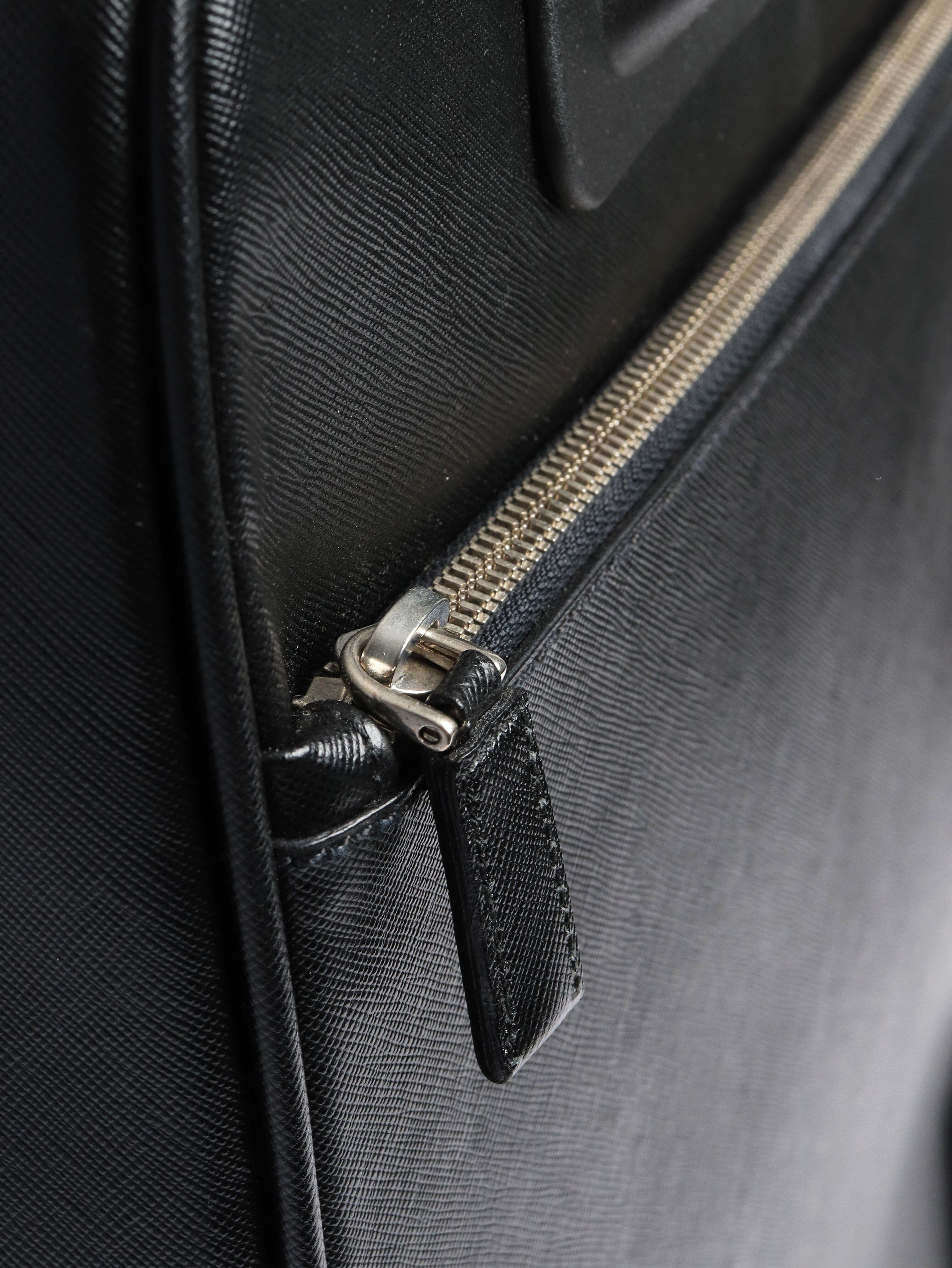 Prada Black Saffiano leather trolley case Size ONE SIZE - 6 Thumbnail
