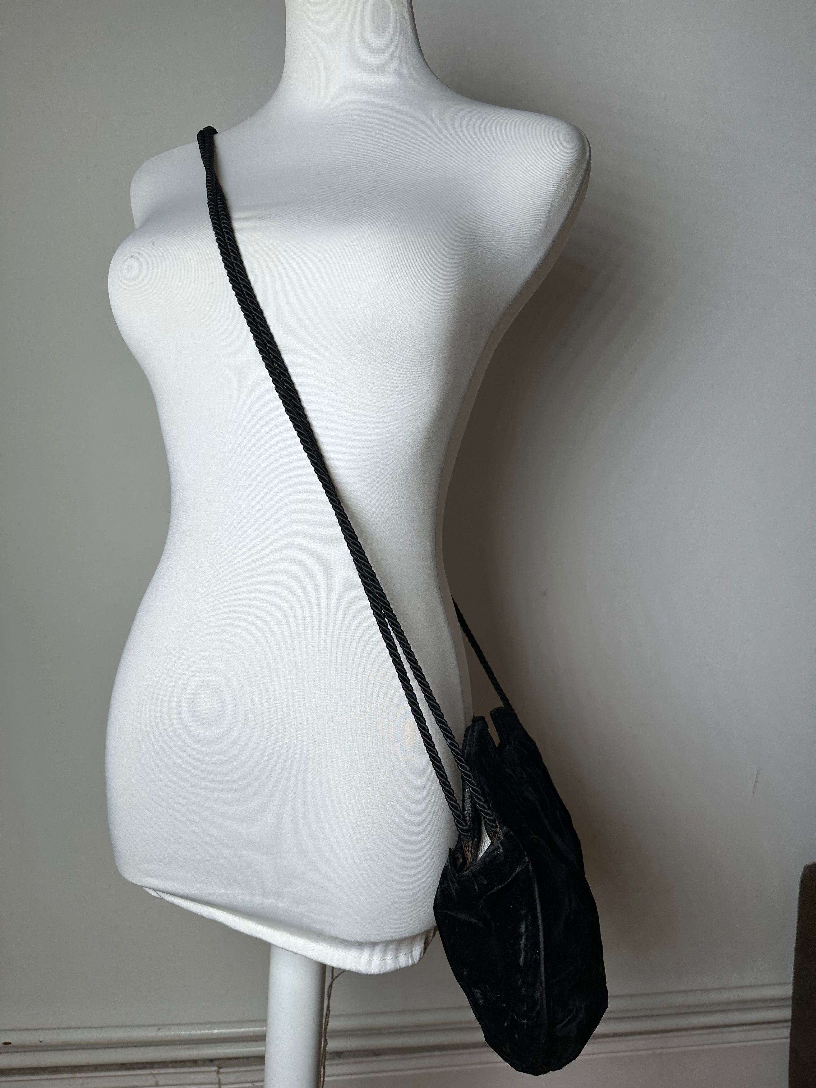 Fendi Vintage Velvet Multiway Handbag Black Size ONE SIZE - 6 Thumbnail