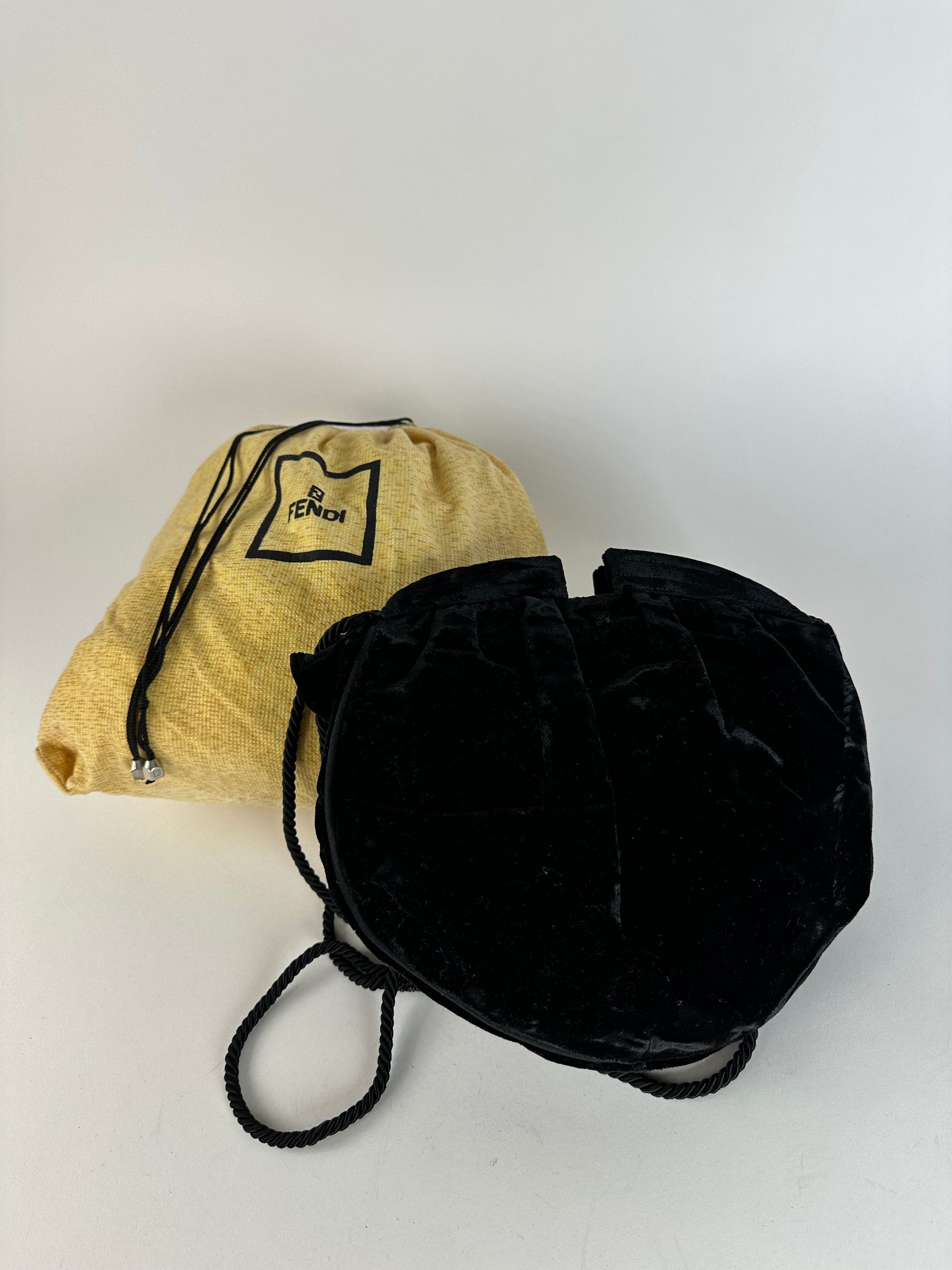 Fendi Vintage Velvet Multiway Handbag Black Size ONE SIZE - 2 Thumbnail