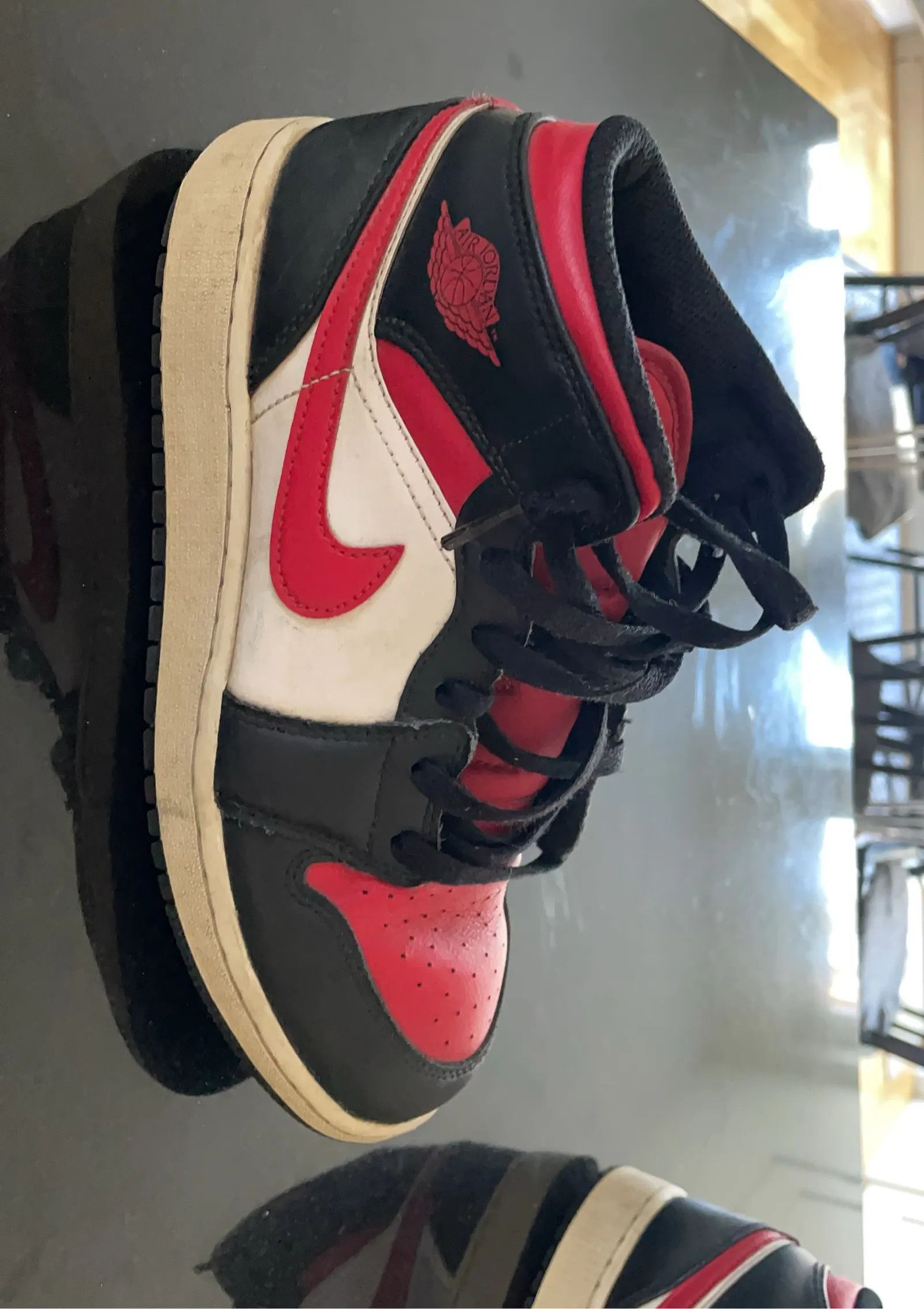 Nike Nike Air Jordans Nike Air Jordans Sneakers Size US 7 / EU 40 - 2 Thumbnail