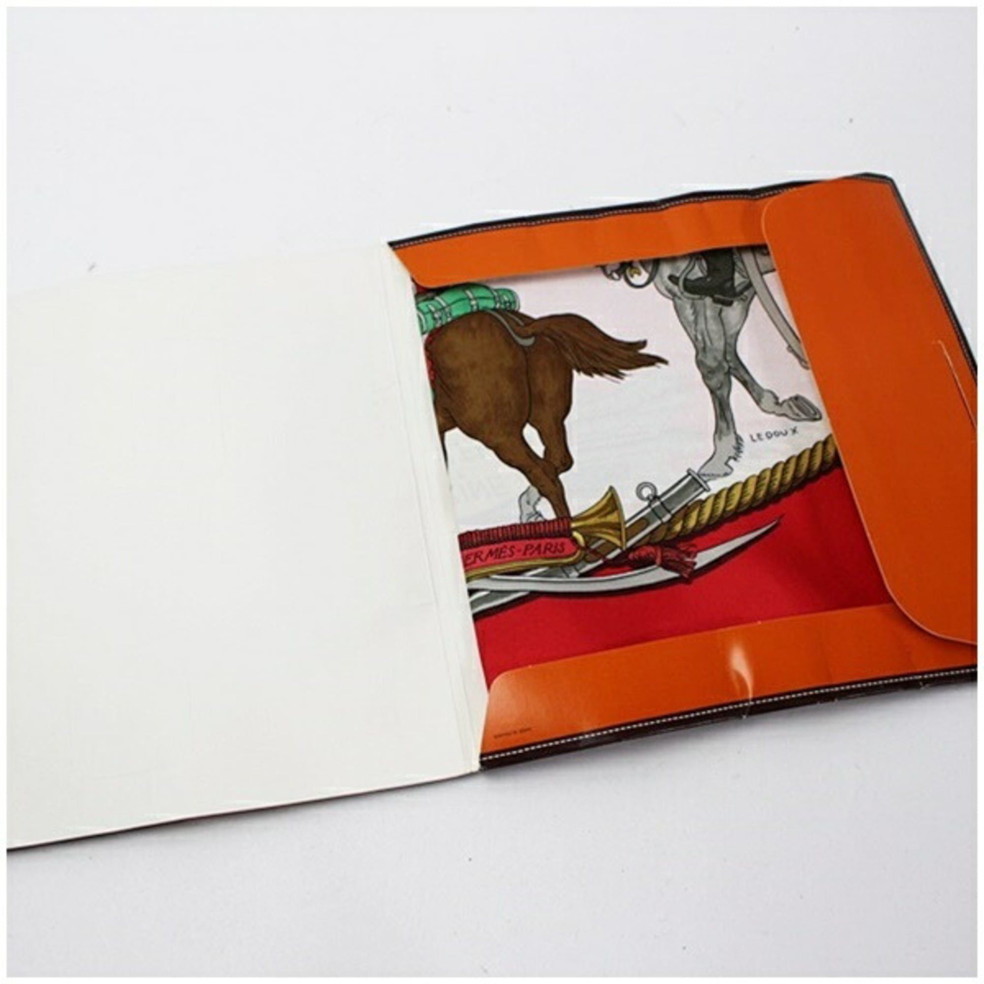 Hermes Unused Hermes silk scarf/muffler, Carre 90, MARINE ET CAVALERIE (Sea and Cavalry), for women. Size ONE SIZE - 5 Thumbnail