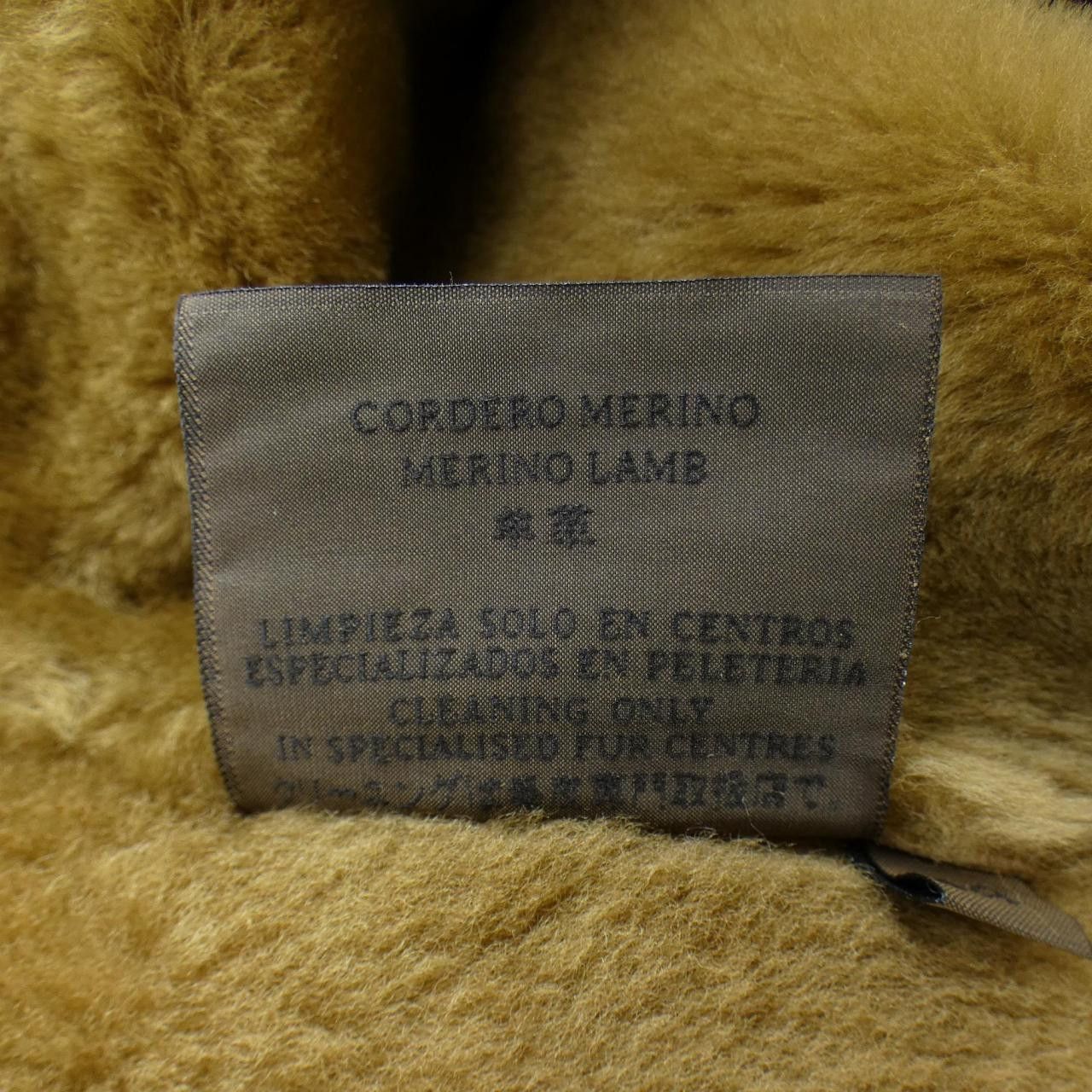 Loewe Loewe Loewe Shearling Coat Fur Outerwear DUTY FREE for USA Size ONE SIZE - 3 Thumbnail