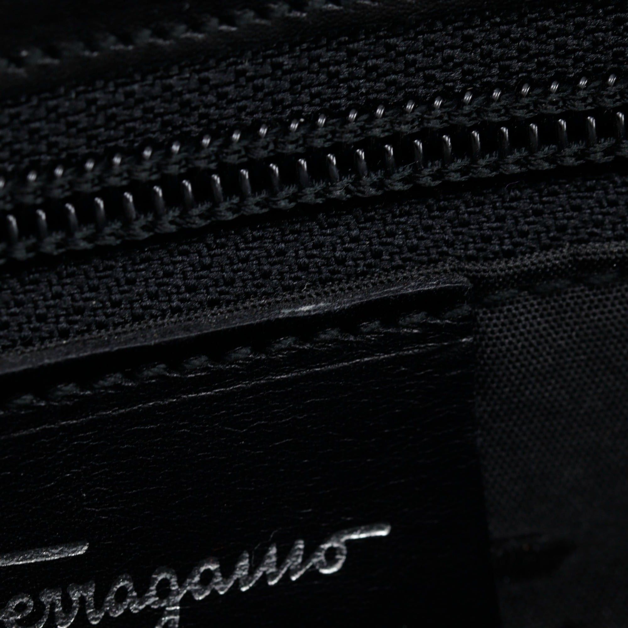 Salvatore Ferragamo Salvatore Ferragamo Gancini Tote Bag EF-21 9641 Leather Black A5 Women's Size ONE SIZE - 9 Thumbnail