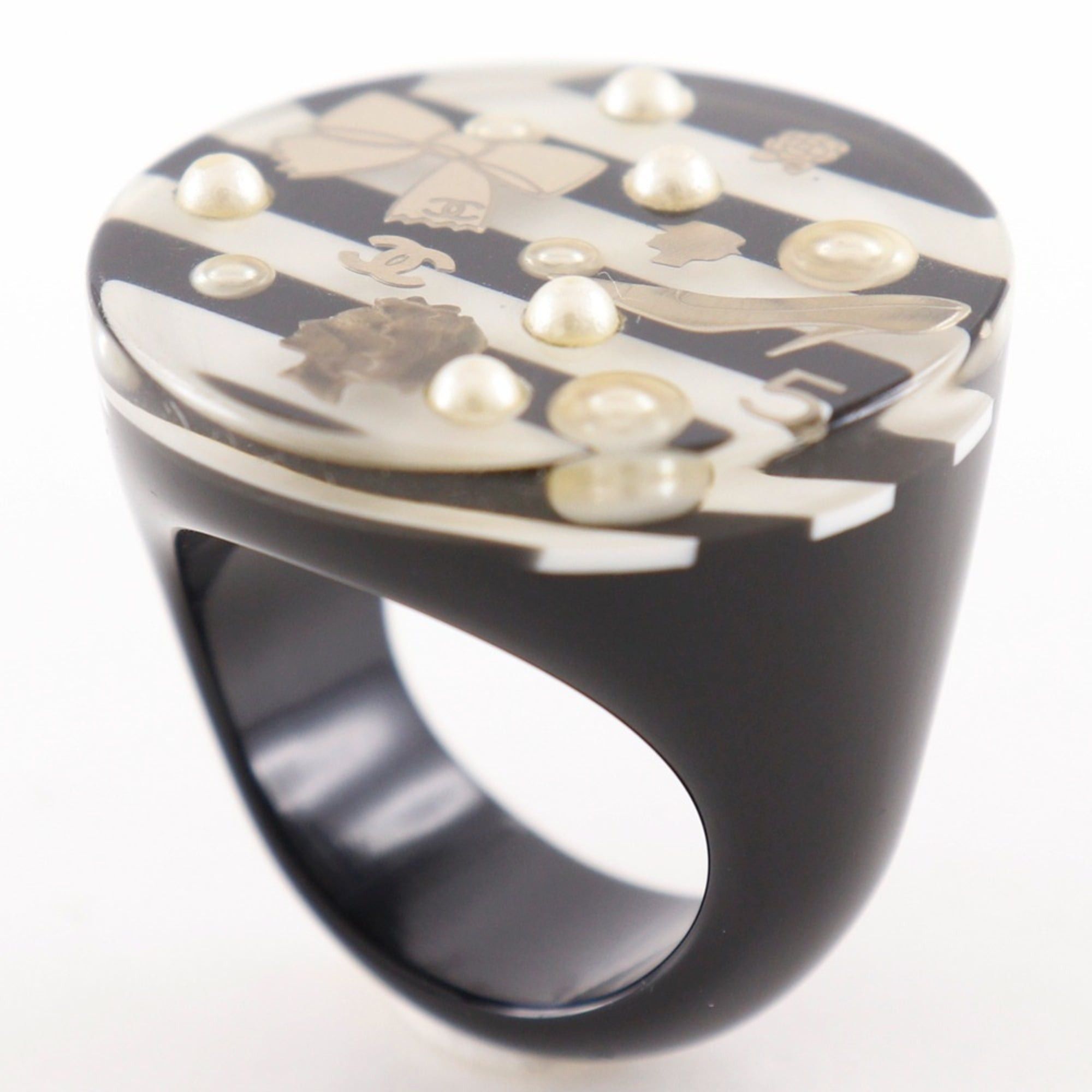 Chanel Chanel Border Ring, Size 12, CC Logo, Vintage, Resin x Faux Pearl, Made in France, White, Women's Size ONE SIZE - 3 Thumbnail