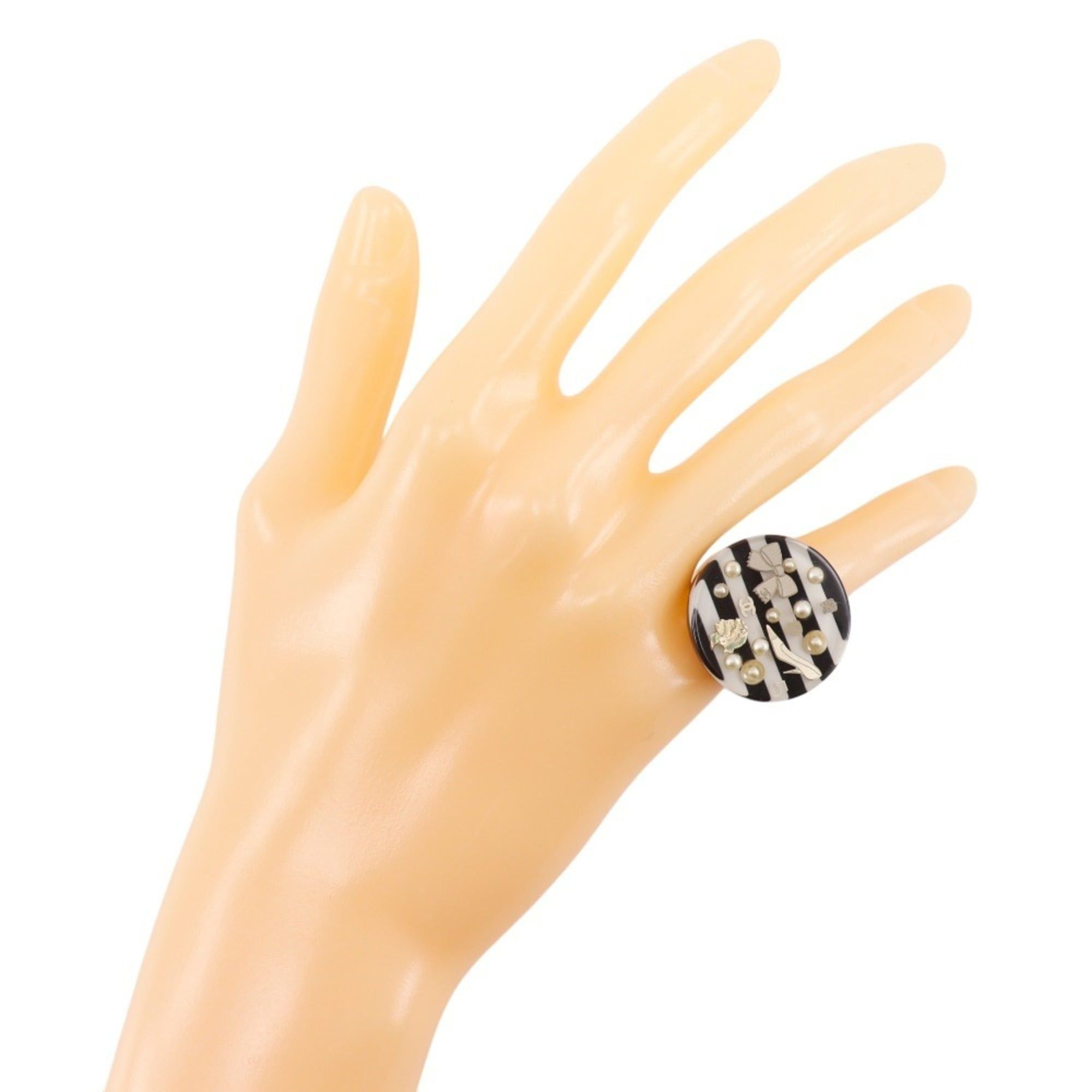 Chanel Chanel Border Ring, Size 12, CC Logo, Vintage, Resin x Faux Pearl, Made in France, White, Women's Size ONE SIZE - 2 Thumbnail