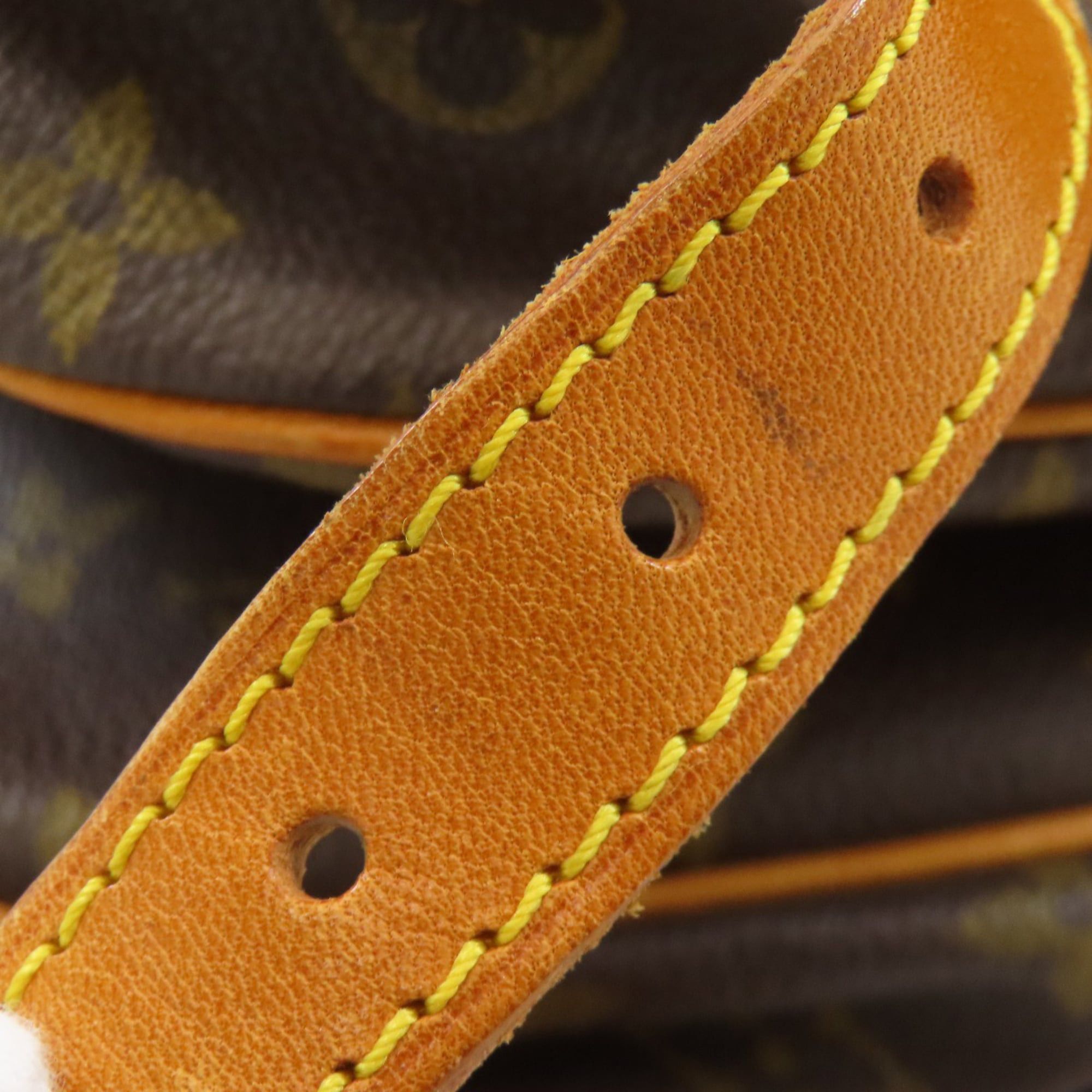 Louis Vuitton Louis Vuitton M40710 Saumur MM Shoulder Bag, Monogram Canvas, Women's LOUIS VUITTON Size ONE SIZE - 13 Thumbnail