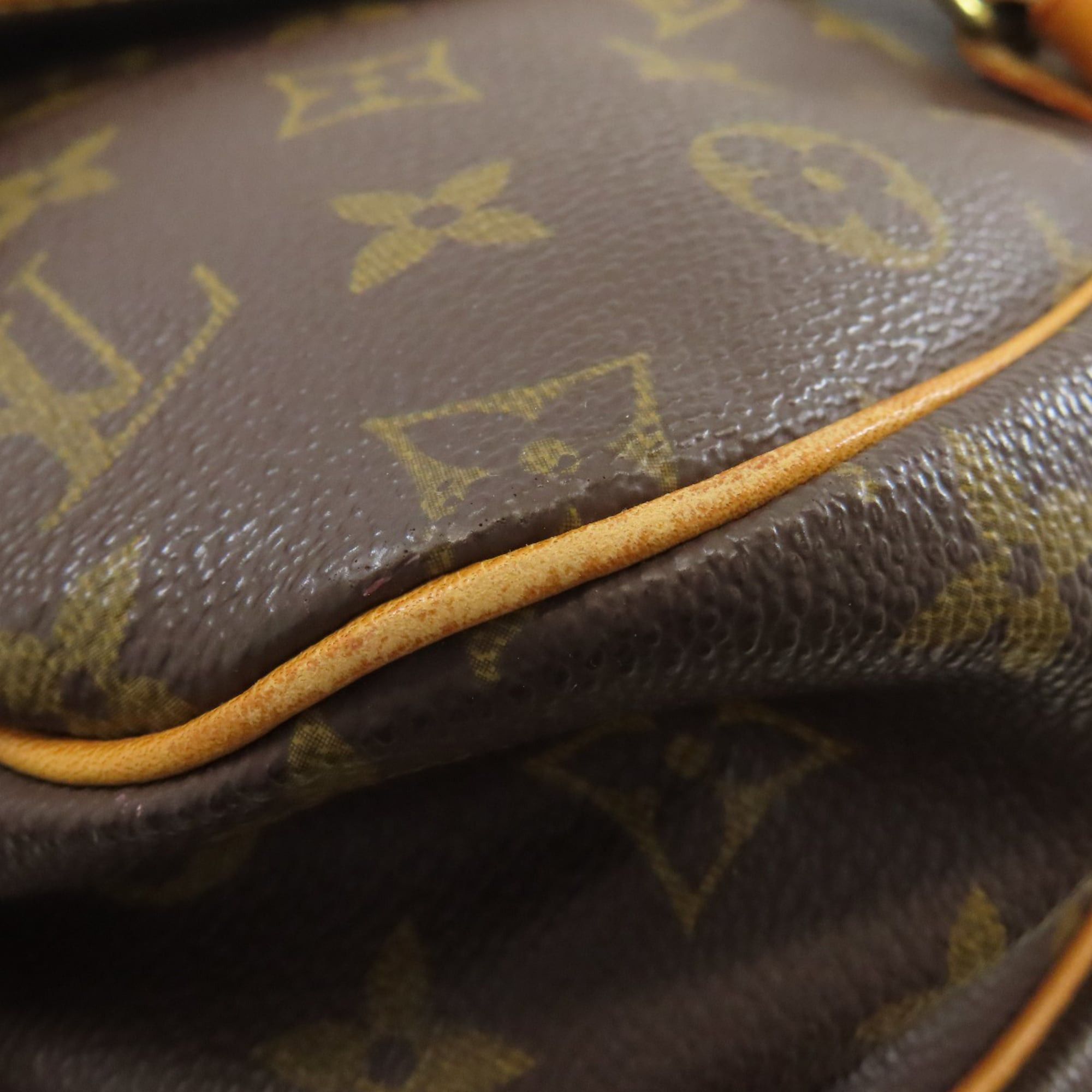 Louis Vuitton Louis Vuitton M40710 Saumur MM Shoulder Bag, Monogram Canvas, Women's LOUIS VUITTON Size ONE SIZE - 22 Thumbnail