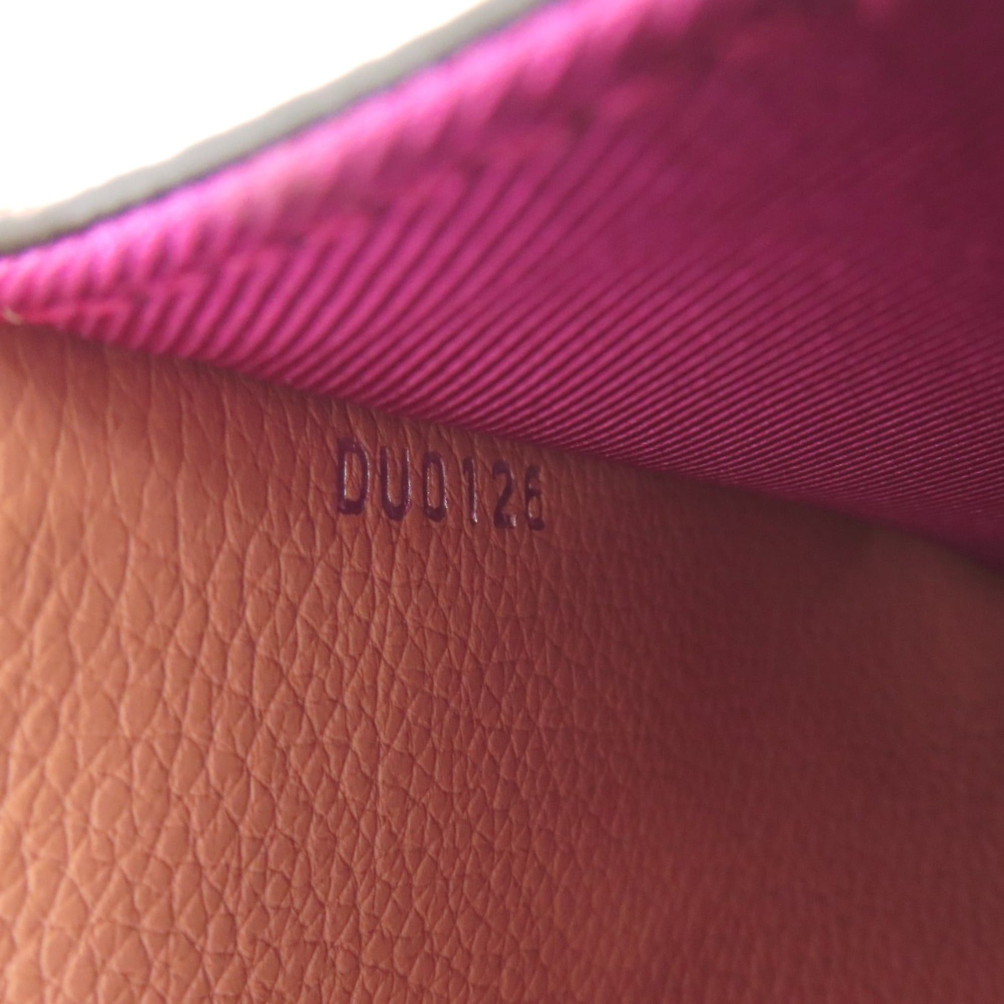 Louis Vuitton Louis Vuitton Lockme 2BB Shoulder Bag, Calfskin, Women's. Size ONE SIZE - 7 Thumbnail