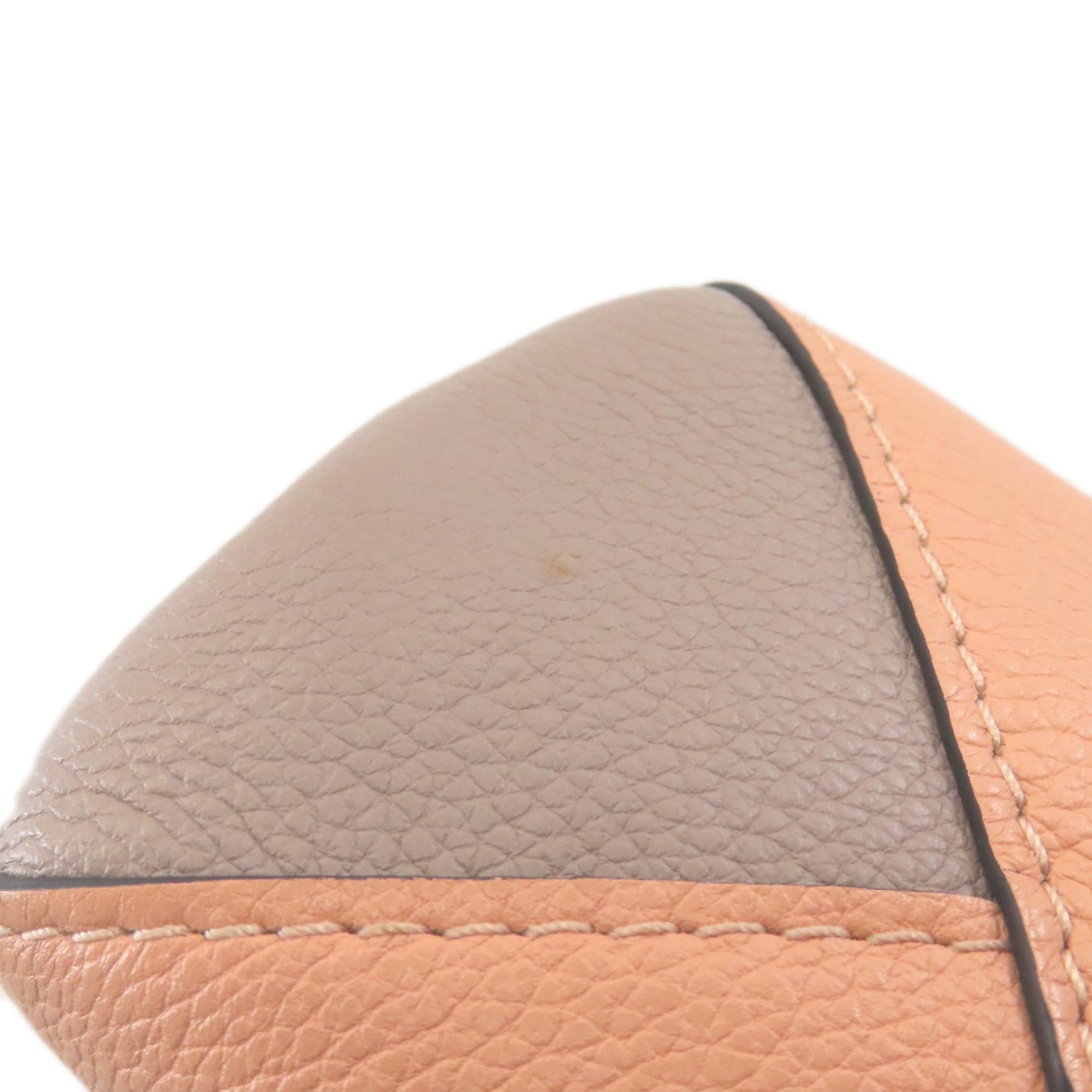 Louis Vuitton Louis Vuitton Lockme 2BB Shoulder Bag, Calfskin, Women's. Size ONE SIZE - 15 Thumbnail