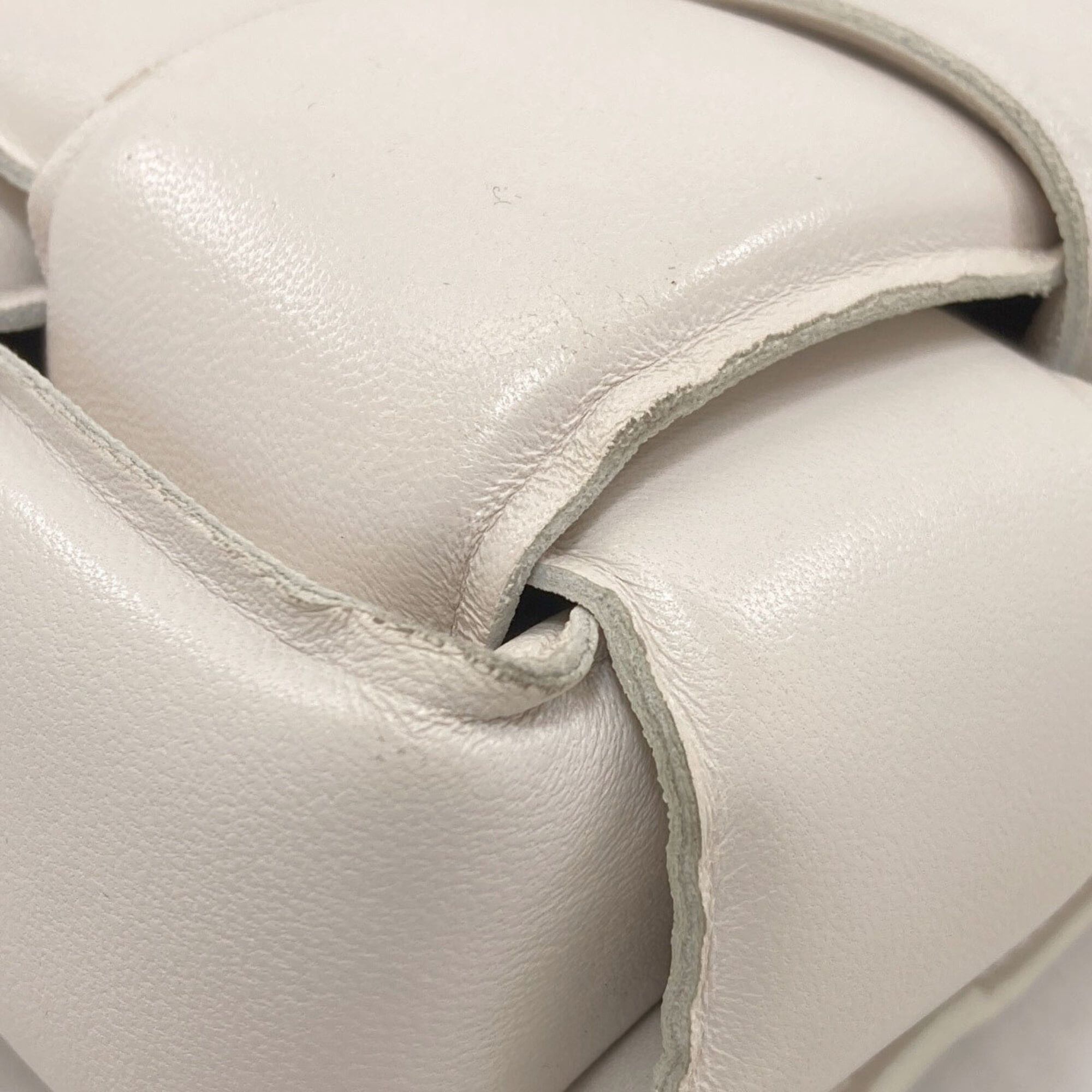 Bottega Veneta Bottega Veneta Padded Cassette Shoulder Bag, Calfskin, Women's. Size ONE SIZE - 19 Thumbnail