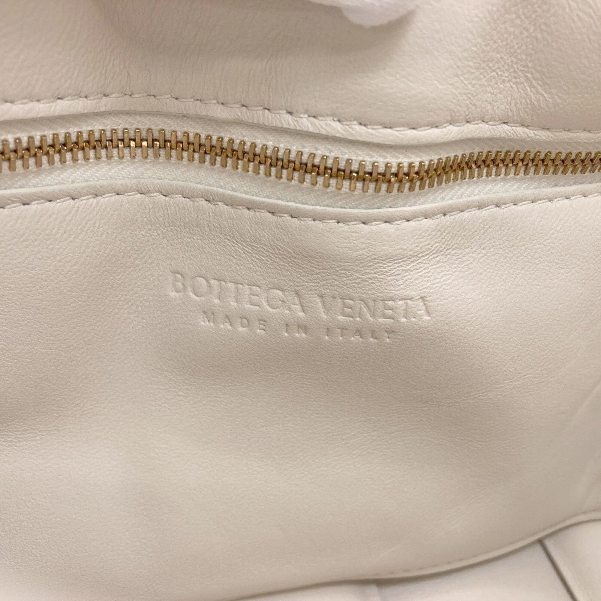 Bottega Veneta Bottega Veneta Padded Cassette Shoulder Bag, Calfskin, Women's. Size ONE SIZE - 6 Thumbnail