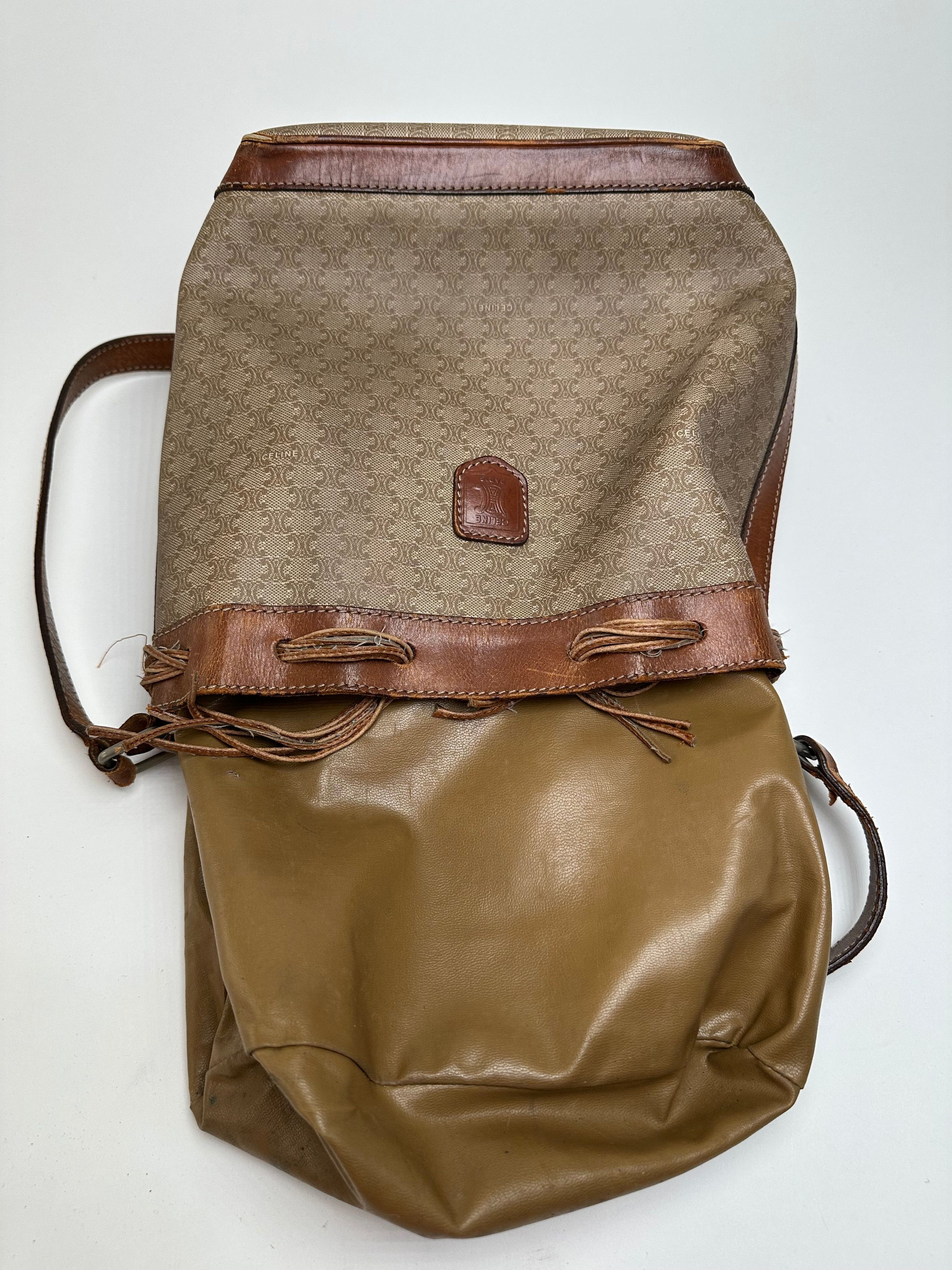 Celine Vintage Macadam Bucket Bag Beige Canvas Size ONE SIZE - 9 Thumbnail