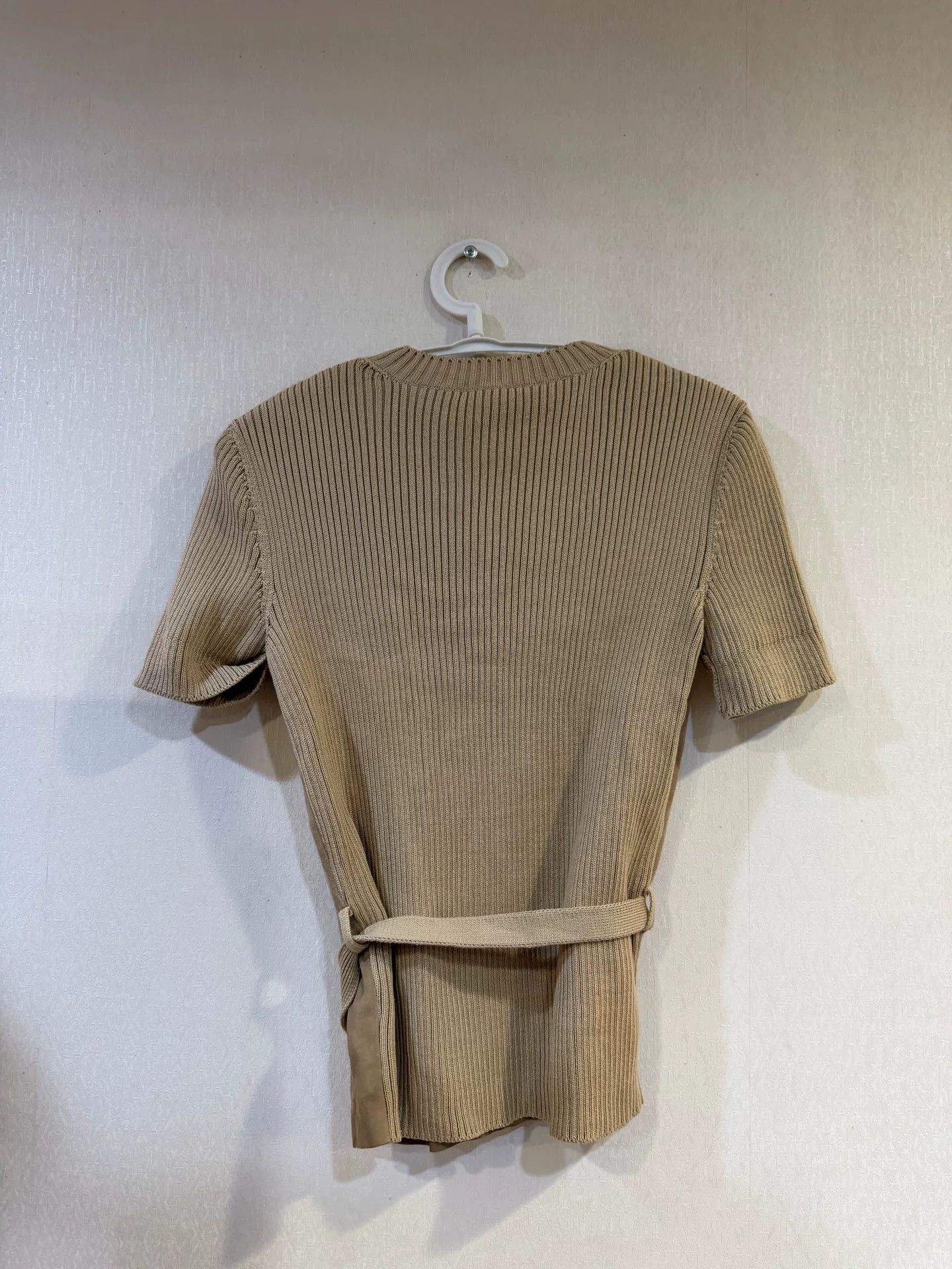 Louis Vuitton Louis Vuitton Lambskin Panel Belted Sweater S Size S / US 4 / IT 40 - 4 Thumbnail