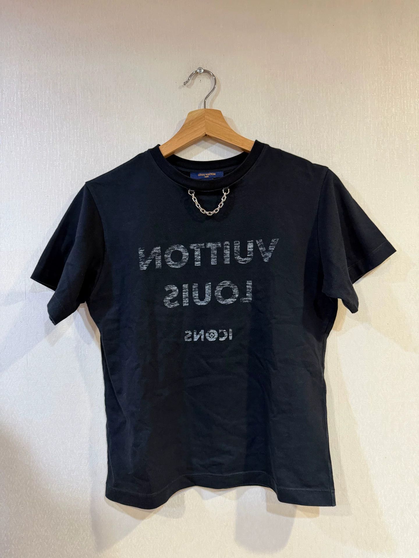 Louis Vuitton Louis Vuitton Mirror Logo Chain T-Shirt XS Size US XS / EU 42 / 0 - 2 Thumbnail