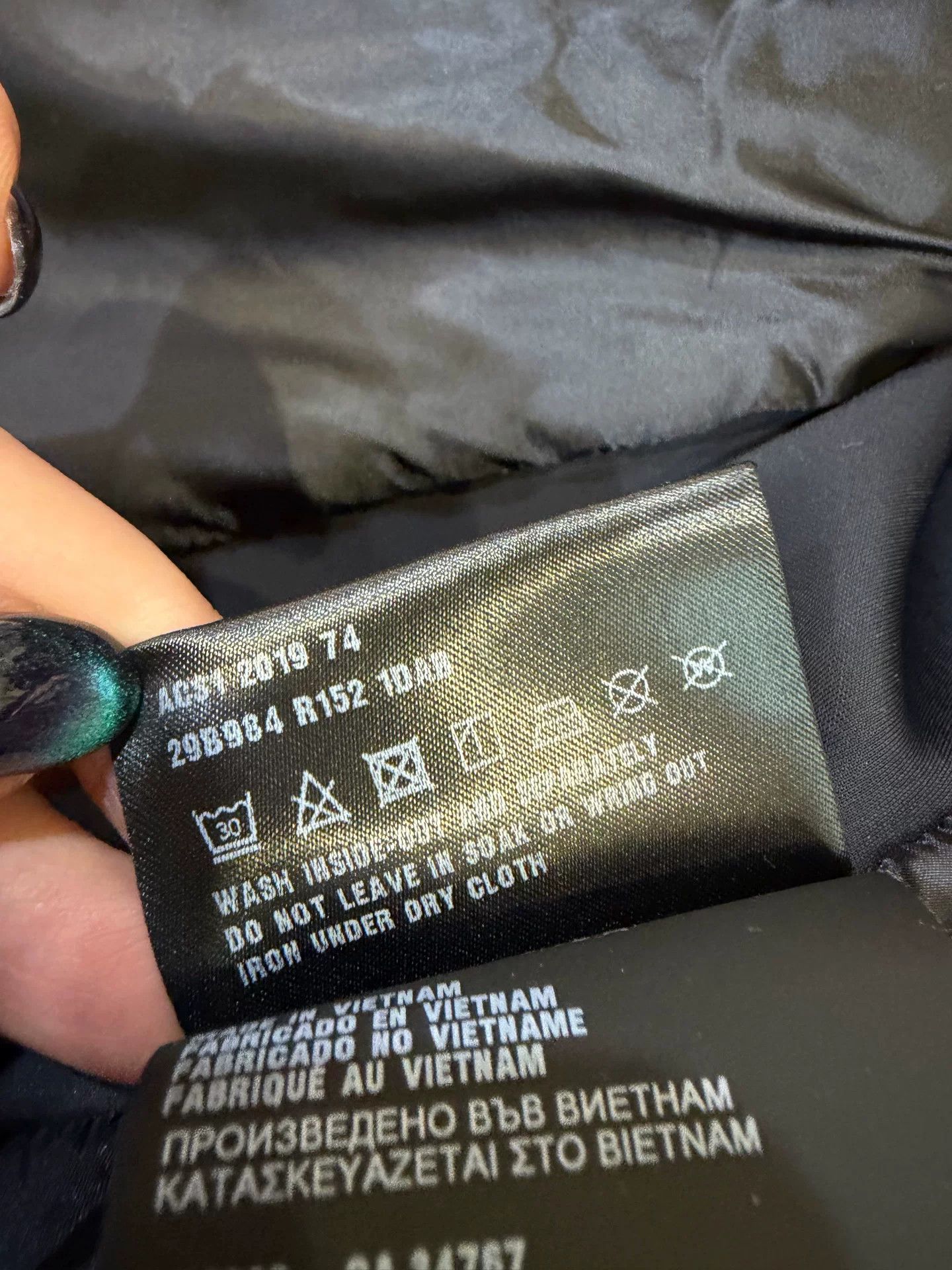 Prada Prada Triangle Logo Hooded Down Puffer Vest IT 38 Size XS / US 0-2 / IT 36-38 - 6 Thumbnail