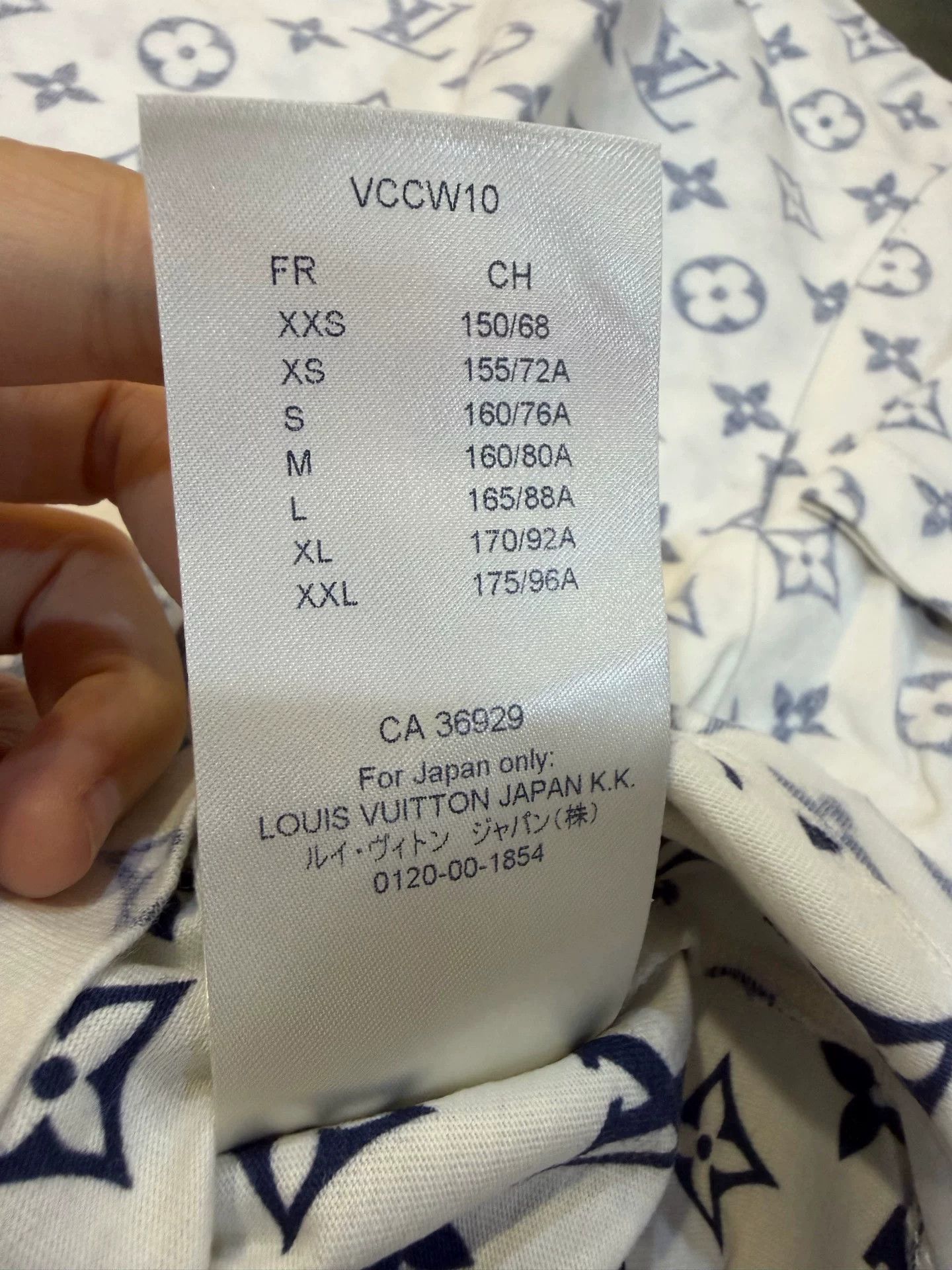 Louis Vuitton Louis Vuitton Monogram Chain T-Shirt S Size US S / EU 44-46 / 1 - 7 Thumbnail