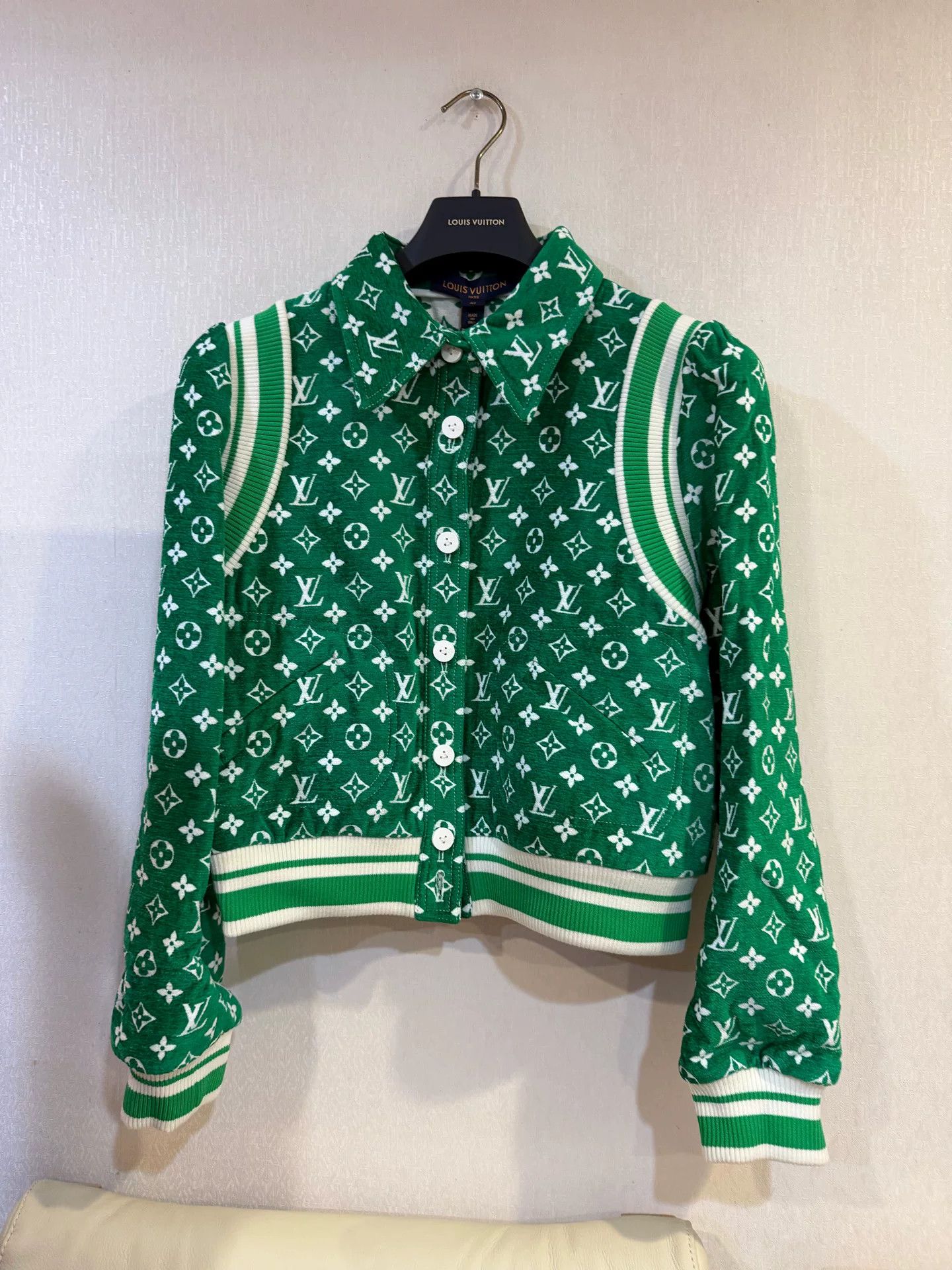 Louis Vuitton Louis Vuitton Monogram Knit Jacket FR 42 Size M / US 6-8 / IT 42-44 - 2 Thumbnail