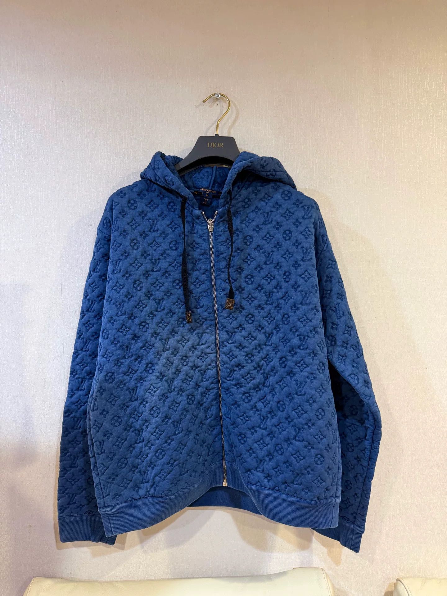 Louis Vuitton Louis Vuitton Monogram Embossed Zip Hoodie M Size M / US 6-8 / IT 42-44 - 2 Thumbnail