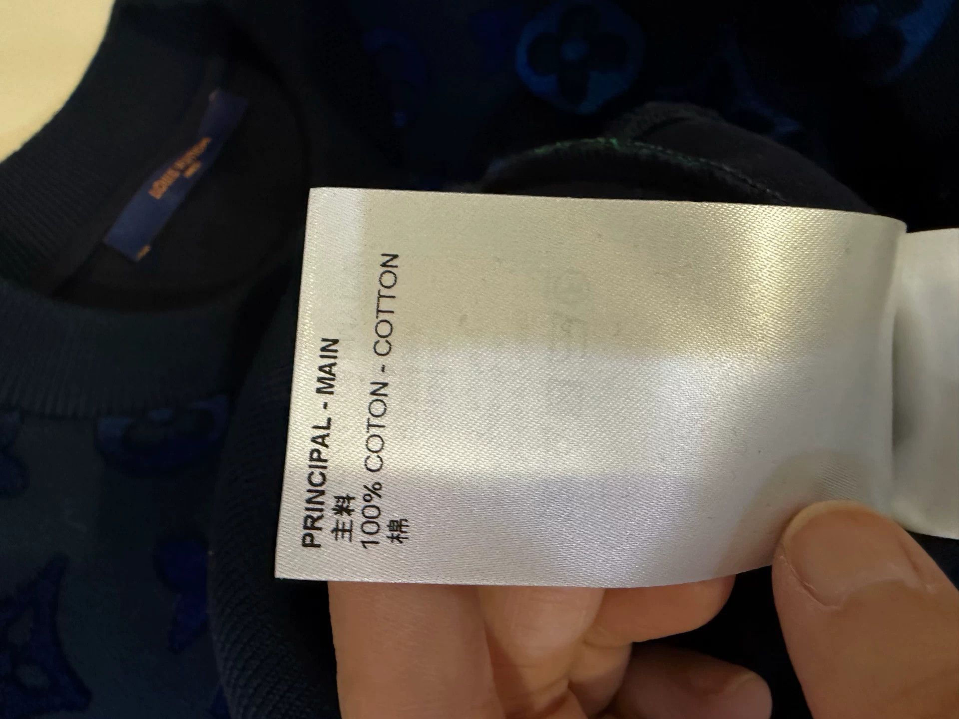 Louis Vuitton Louis Vuitton Gradient Monogram Sweatshirt XS Size US XS / EU 42 / 0 - 6 Thumbnail