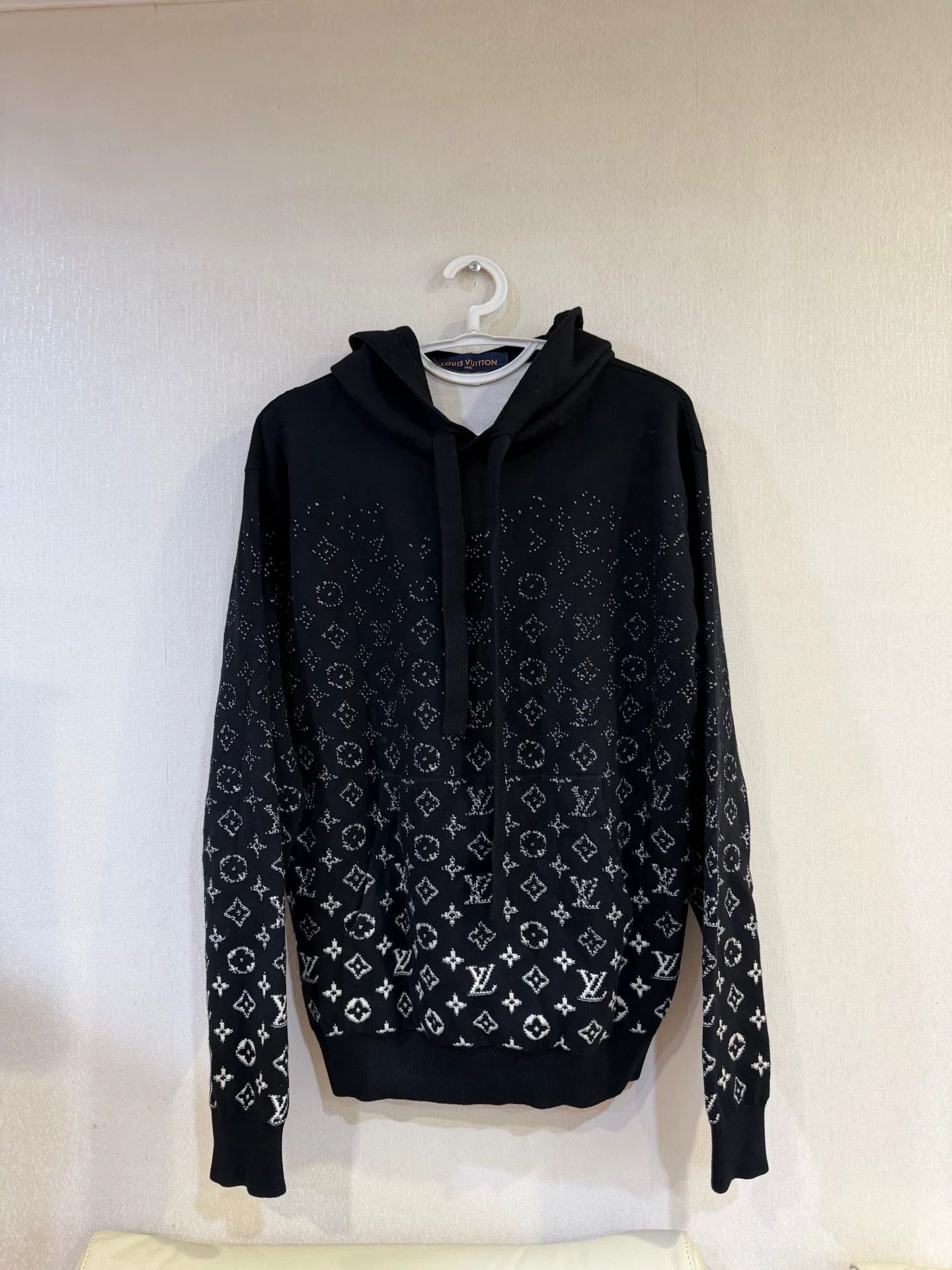 Louis Vuitton Louis Vuitton Monogram Gradient Hoodie XS Size US XS / EU 42 / 0 - 2 Thumbnail