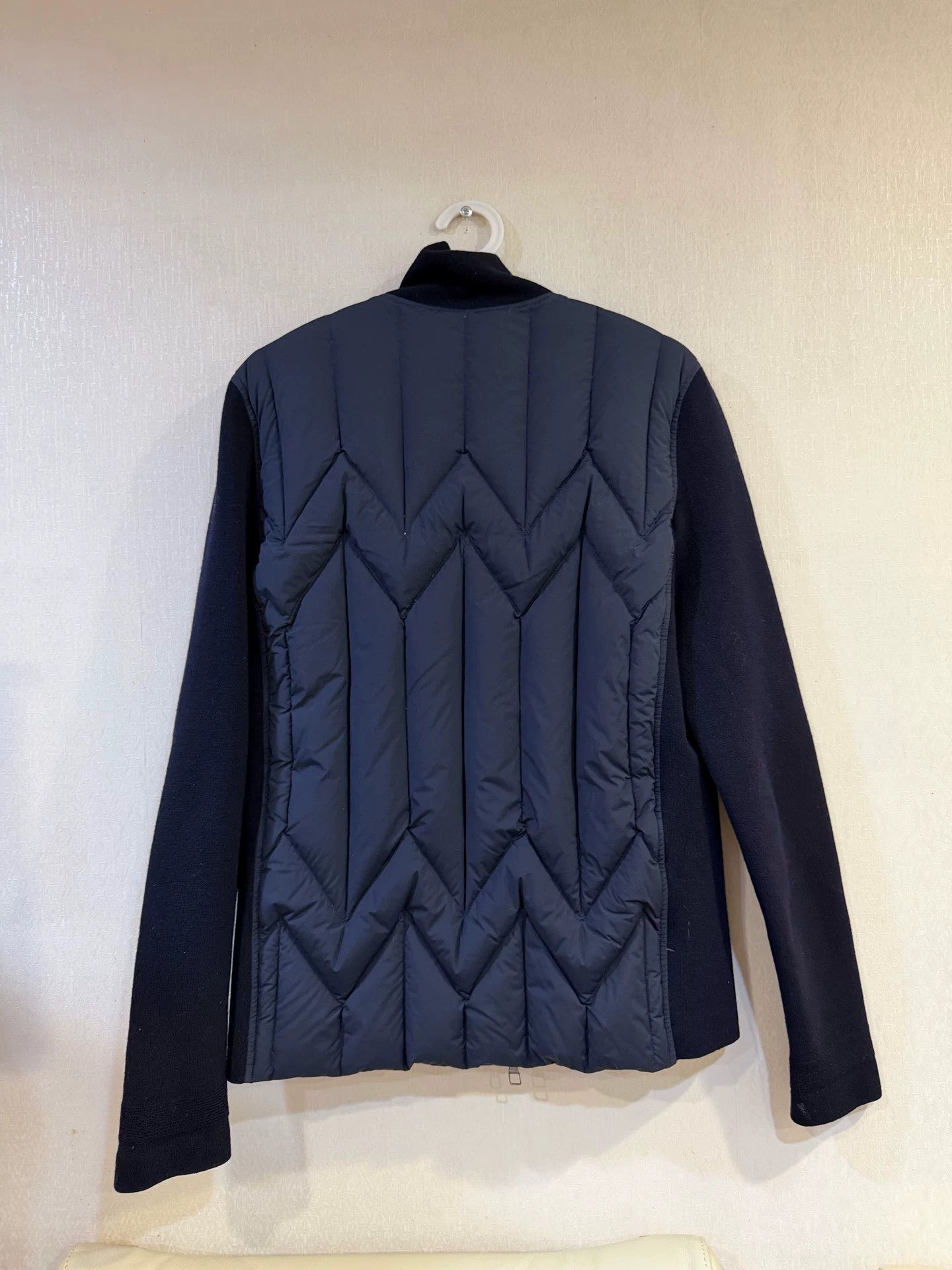 Louis Vuitton Louis Vuitton Quilted Knit Zip Jacket 46 Size US S / EU 44-46 / 1 - 3 Thumbnail