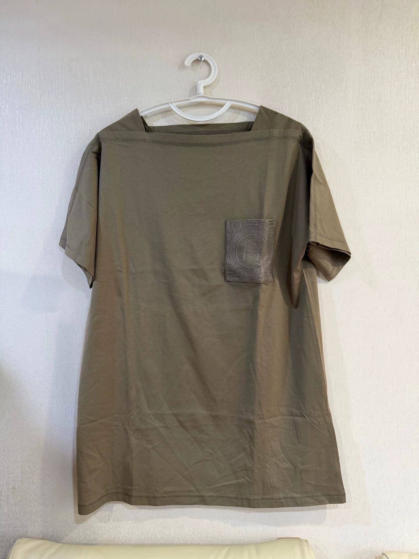 Hermes Hermes Embroidered Pocket T-Shirt Size FR 34 Size XS / US 0-2 / IT 36-38 - 2 Thumbnail