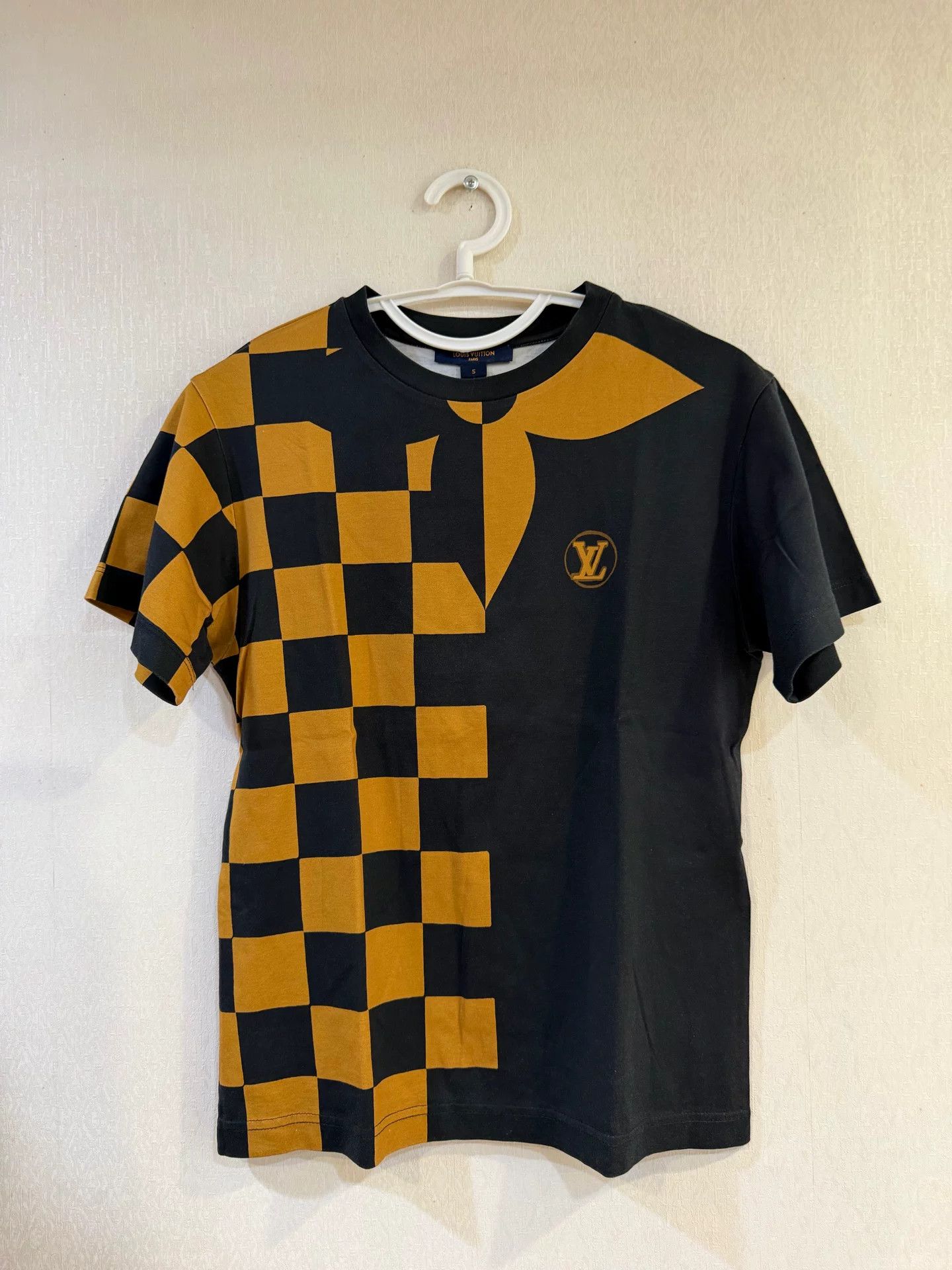 Louis Vuitton Louis Vuitton Damier Checkerboard T-Shirt Size S Size US S / EU 44-46 / 1 - 2 Thumbnail