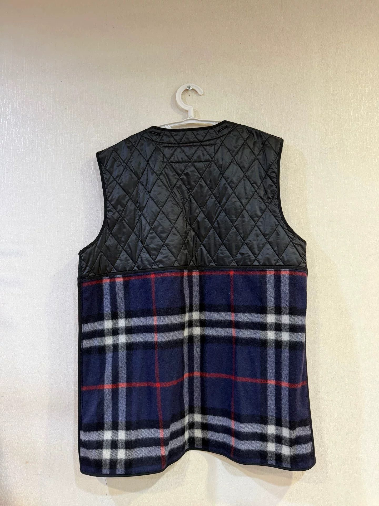 Burberry Burberry Quilted Check Wool Vest IT 46 Size L / US 10 / IT 46 - 3 Thumbnail