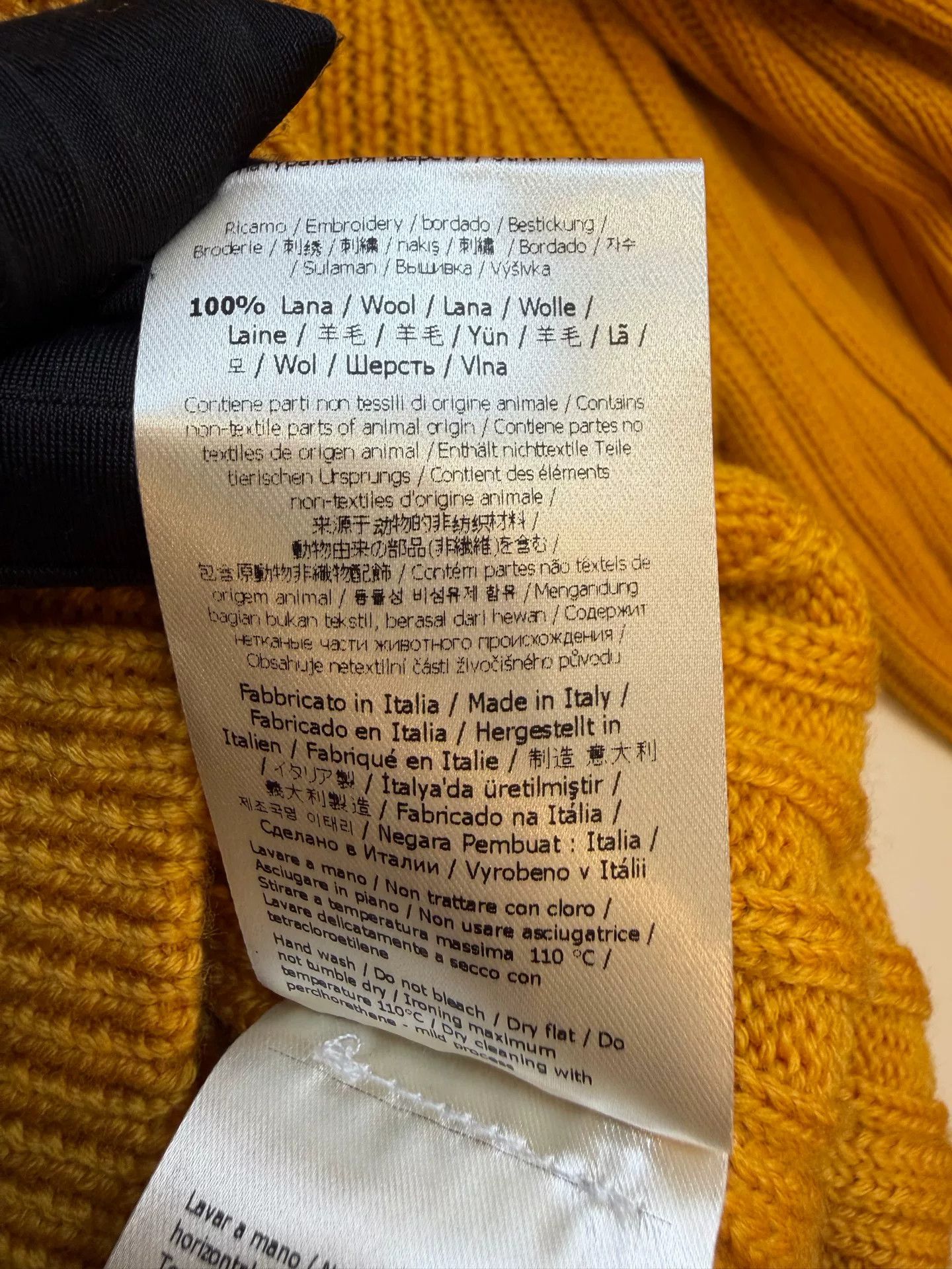 Fendi Fendi Logo Script Ribbed Wool Sweater 48 Size US M / EU 48-50 / 2 - 8 Thumbnail