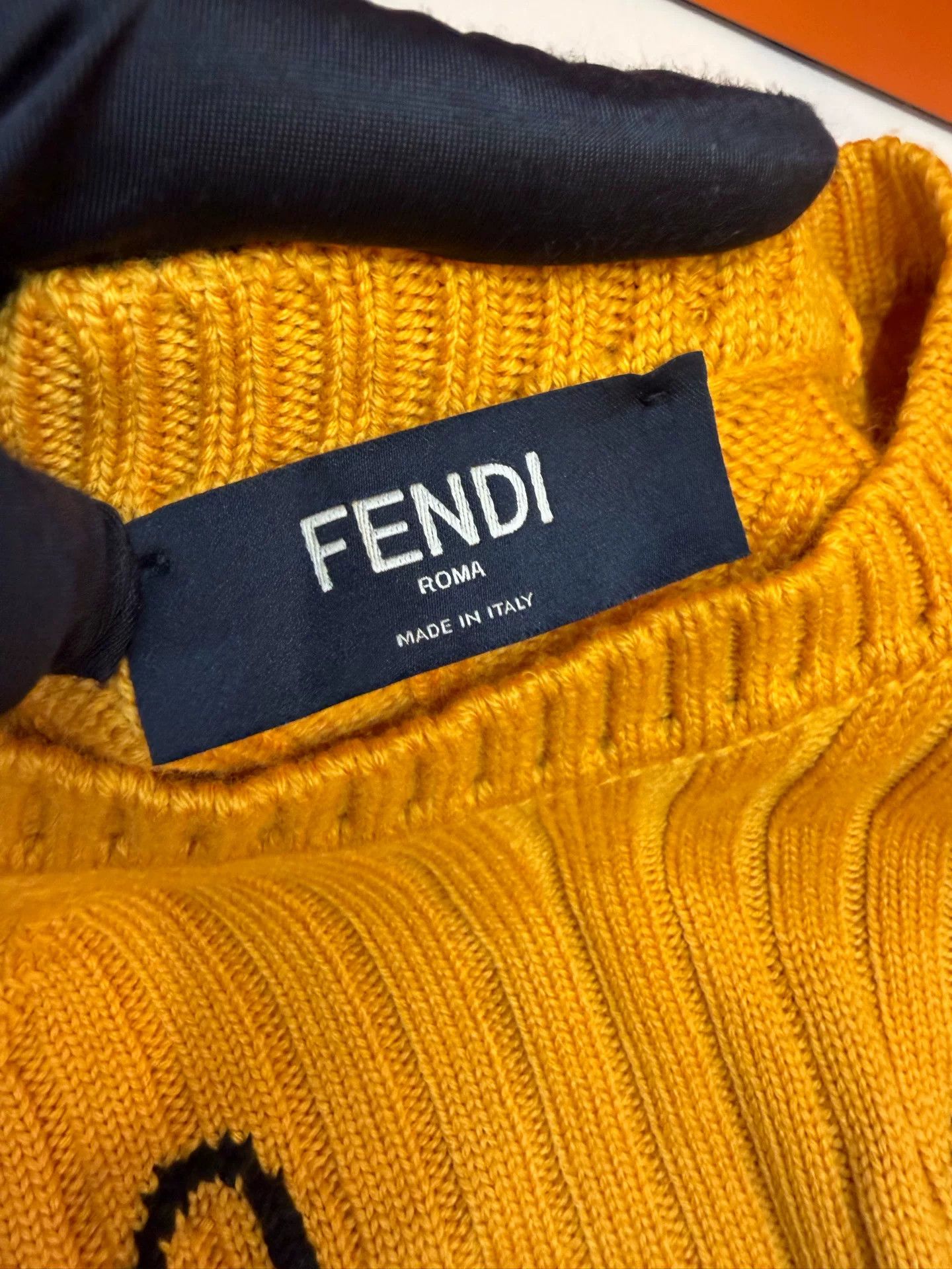 Fendi Fendi Logo Script Ribbed Wool Sweater 48 Size US M / EU 48-50 / 2 - 4 Thumbnail