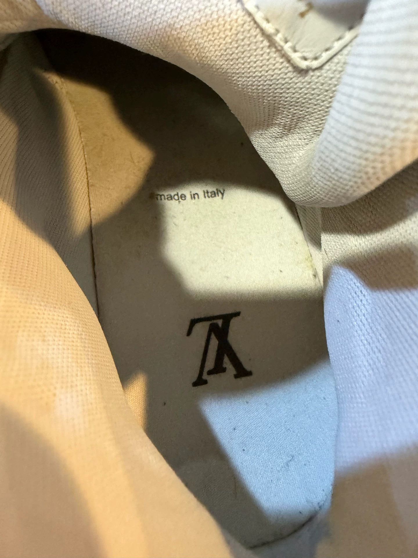 Louis Vuitton Louis Vuitton White LV Trainer High Top 8.5 Size US 8.5 / EU 41-42 - 8 Thumbnail