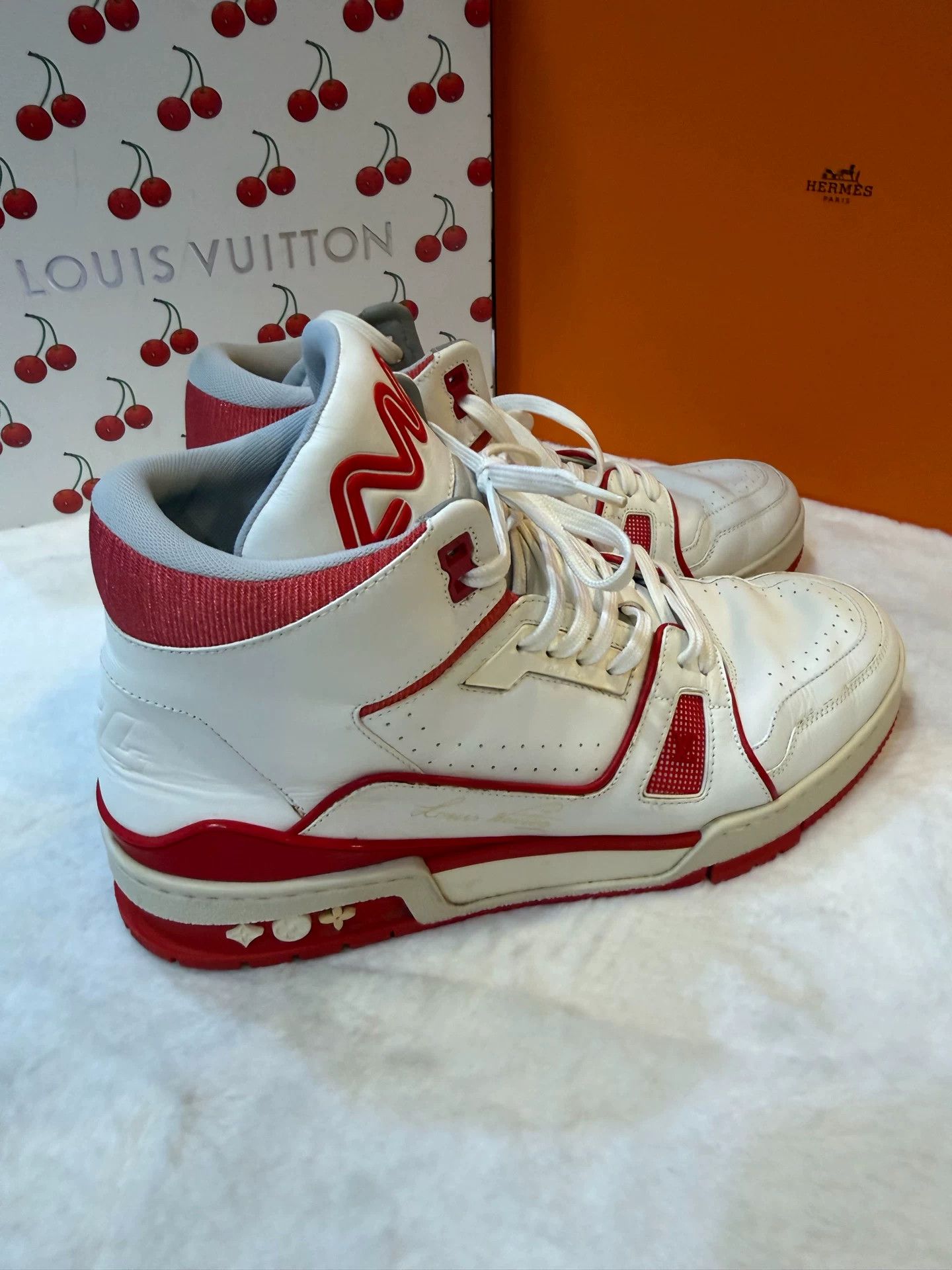 Louis Vuitton Louis Vuitton White LV Trainer High Top 8.5 Size US 8.5 / EU 41-42 - 4 Thumbnail