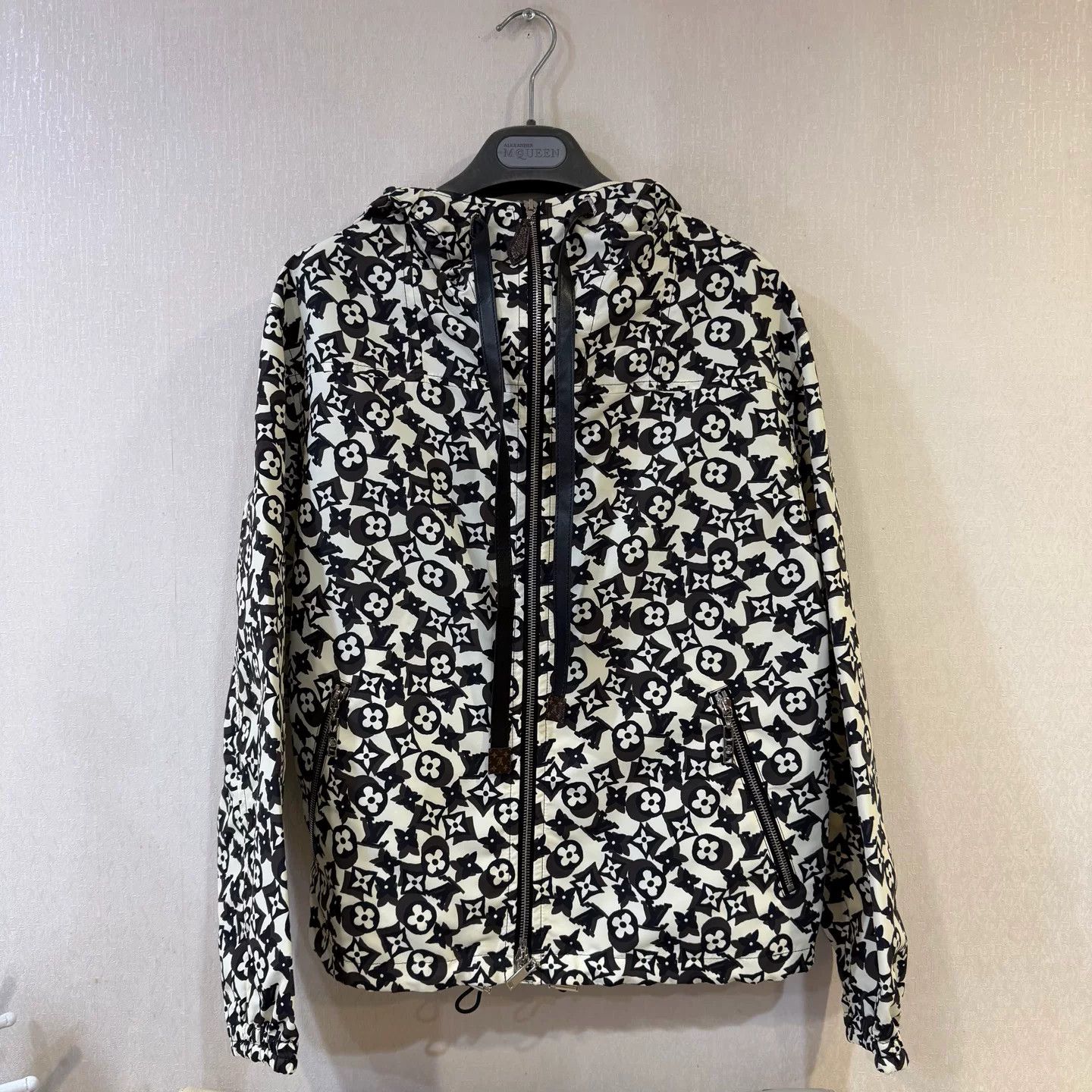 Louis Vuitton Louis Vuitton Monogram Hooded Zip-Up Jacket 38 Size S / US 4 / IT 40 - 2 Thumbnail